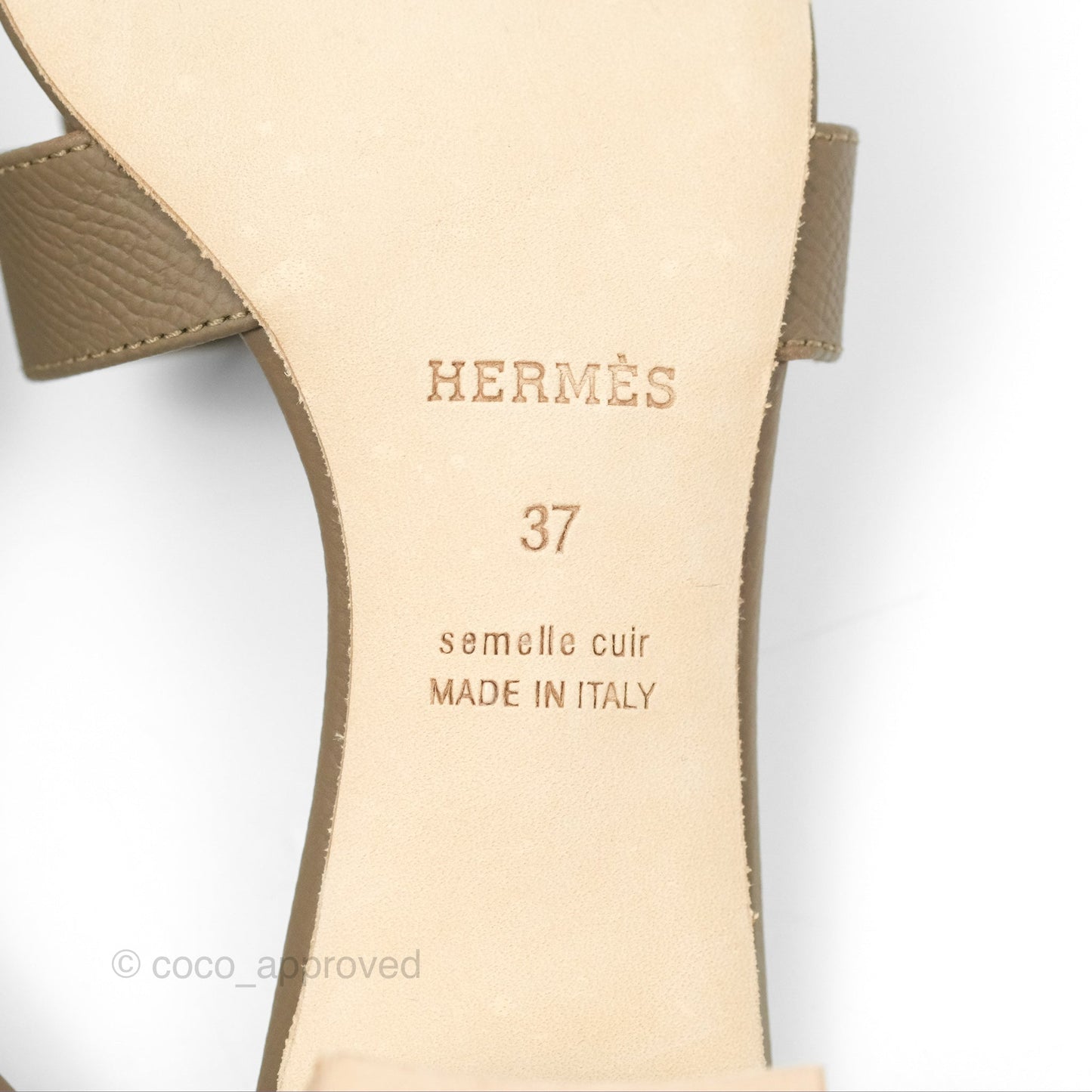 Hermès Oasis Sandals in Etoupe Epsom Size 37