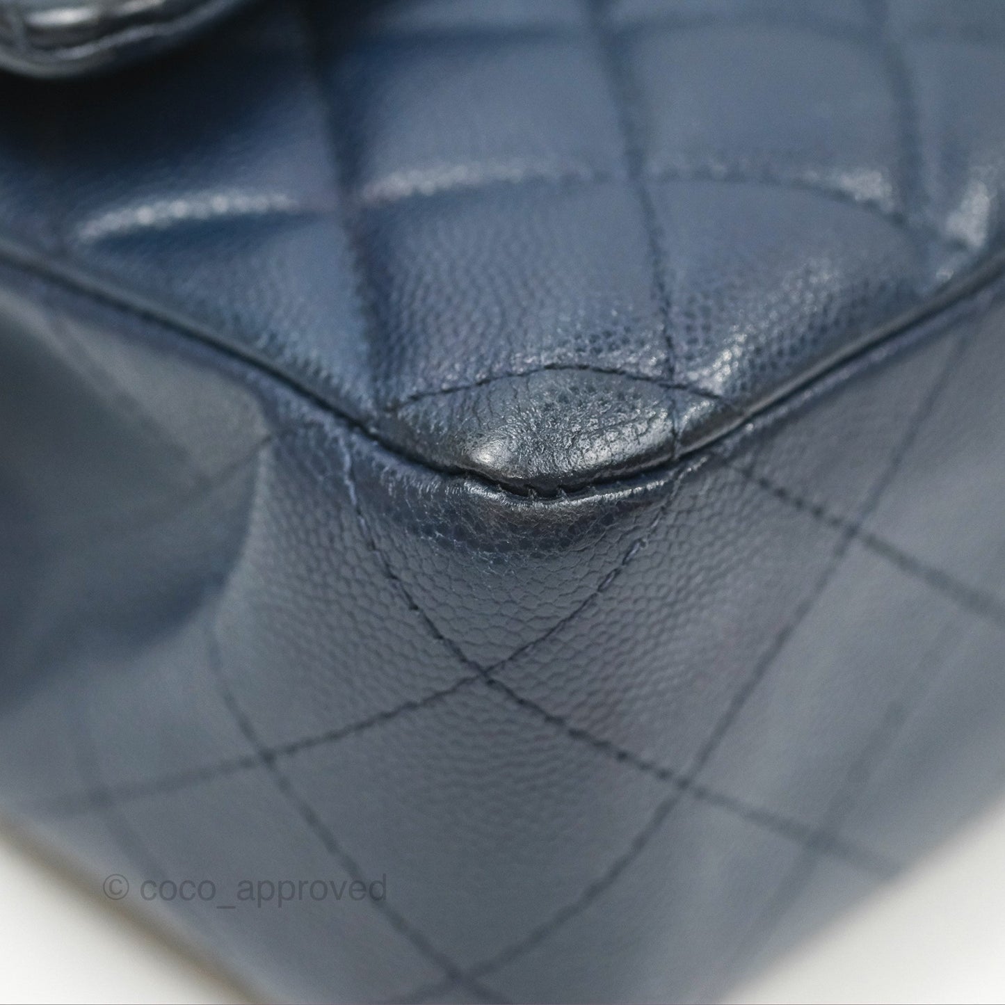 Chanel M/L Medium Classic Flap Quilted Navy Caviar Gold Hardware