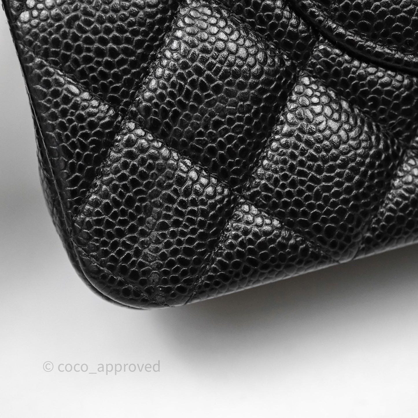 Chanel Classic M/L Medium Flap Quilted Black Caviar Gold Hardware