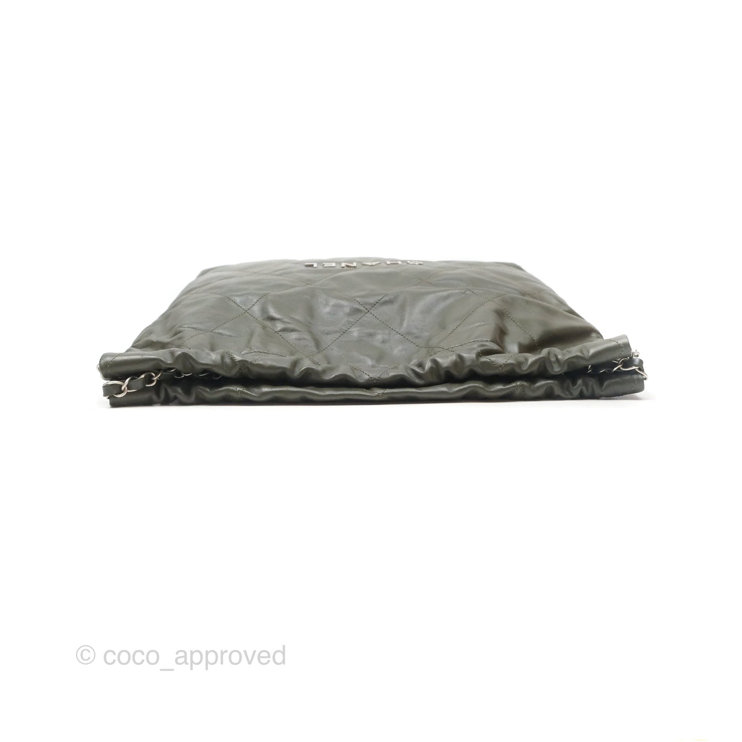 Chanel 22 Medium Green Shiny Calfskin Ruthenium Hardware