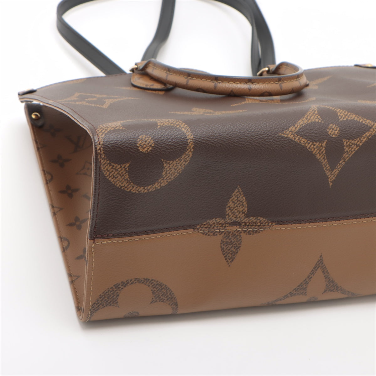 Louis Vuitton Monogram Canvas OnTheGo MM [Clearance Sale]