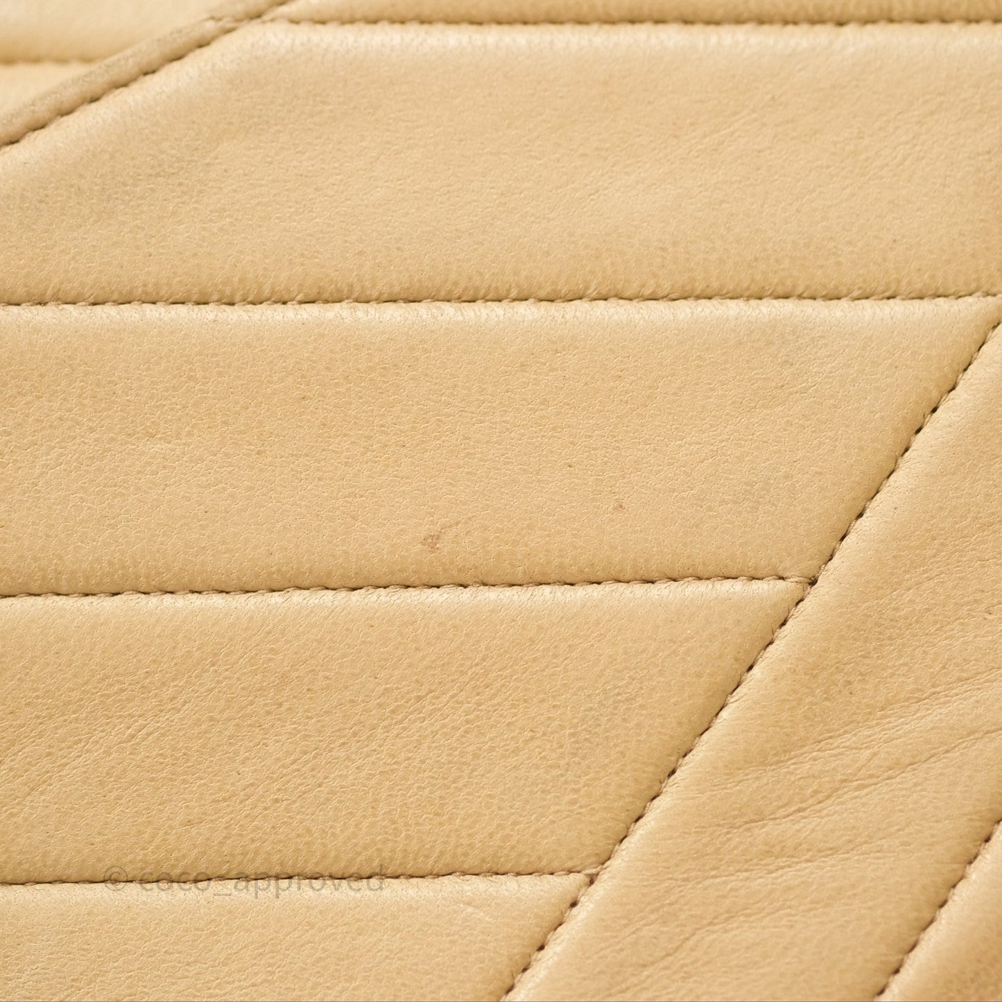 Chanel Vintage Medium Flap Chevron Beige Lambskin 24K Gold Hardware
