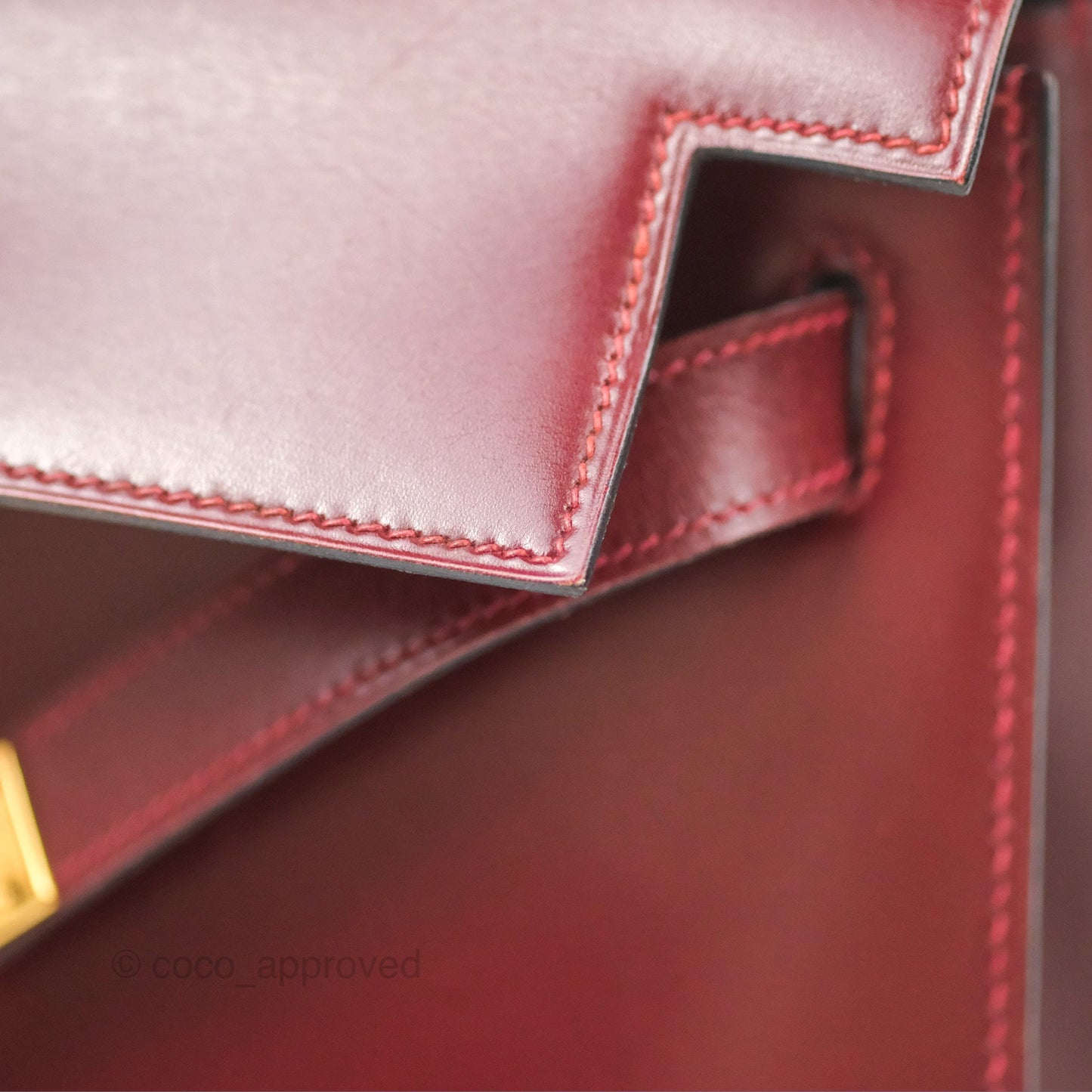 Hermès Kelly Sellier 28 Box Rouge Gold Hardware