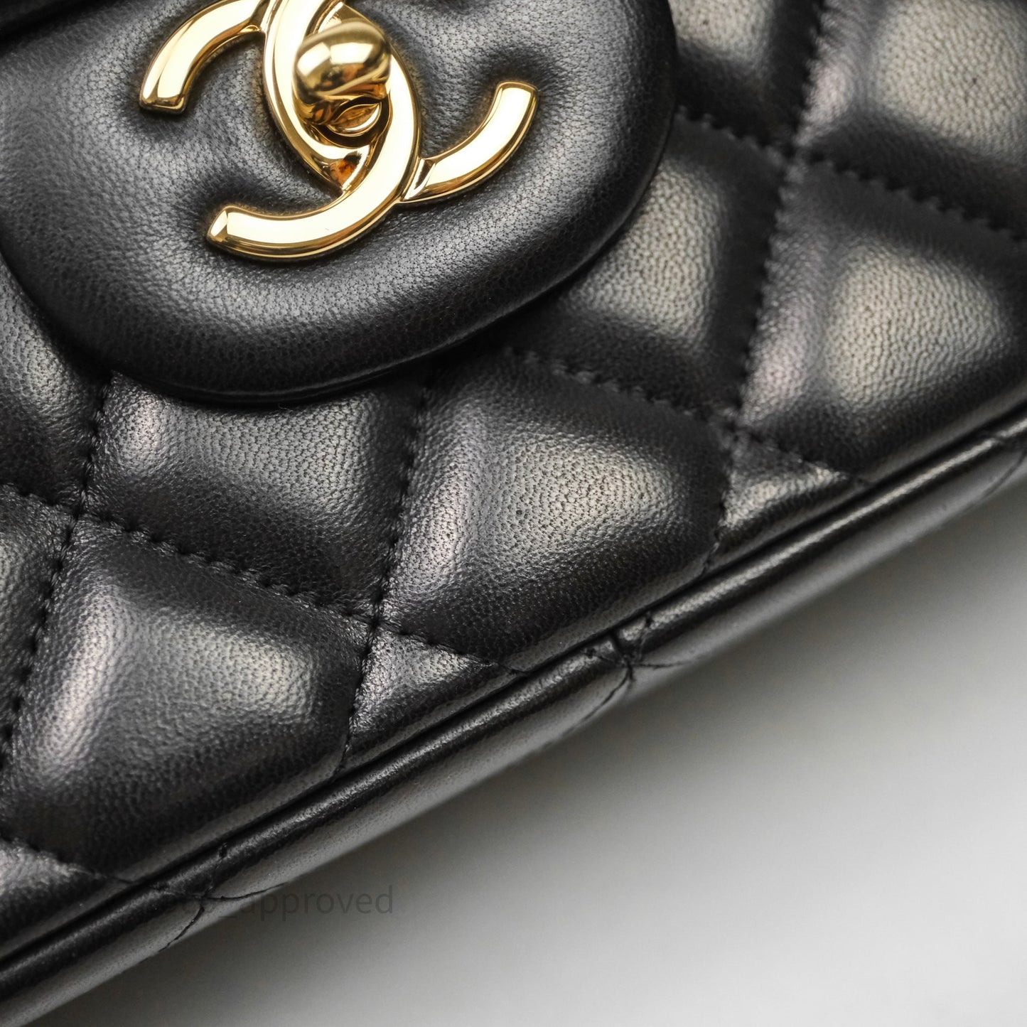 Chanel Jumbo Double Flap Quilted Black Lambskin Gold Hardware⁣⁣