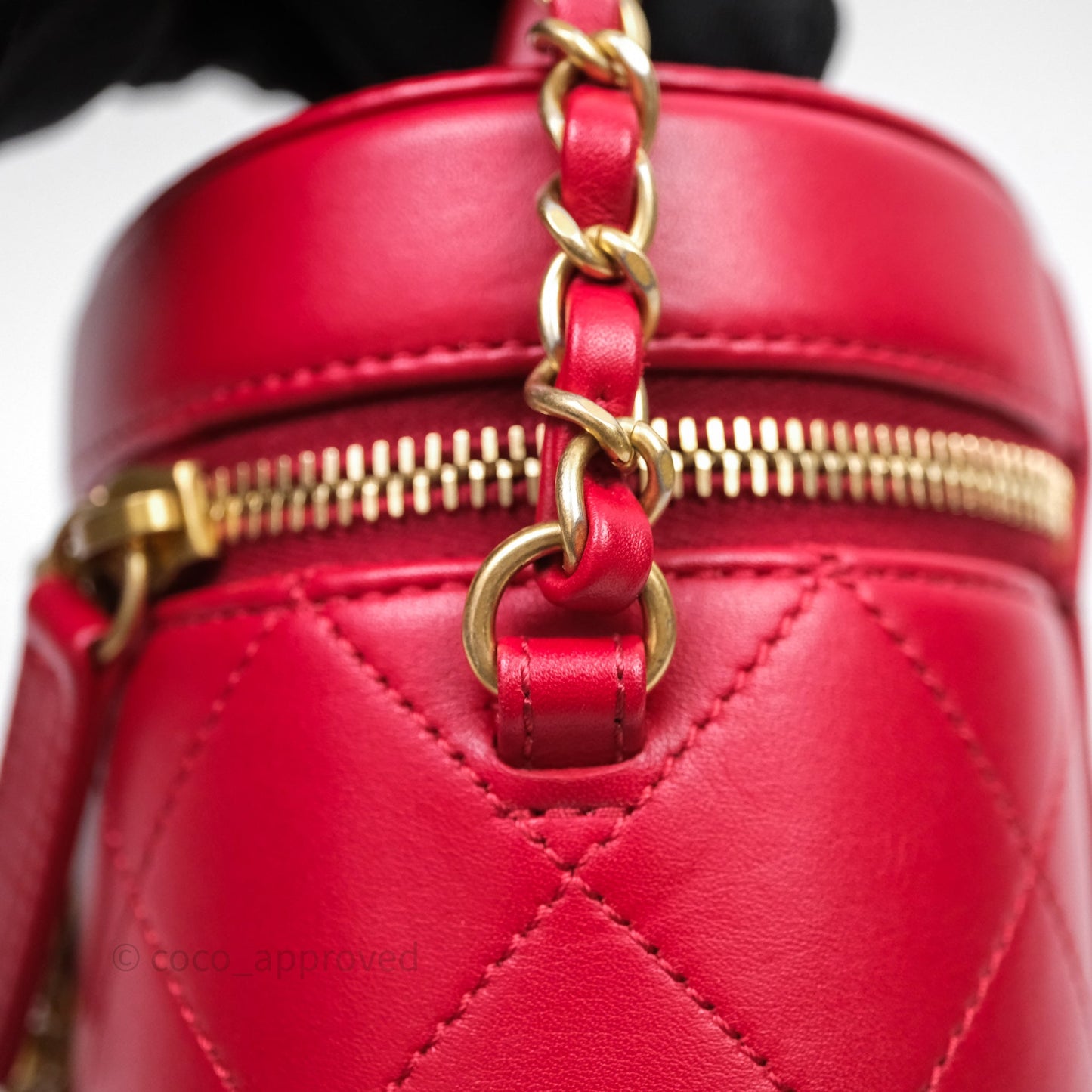 Chanel CC Vanity Case Red Calfskin Aged Gold Hardware