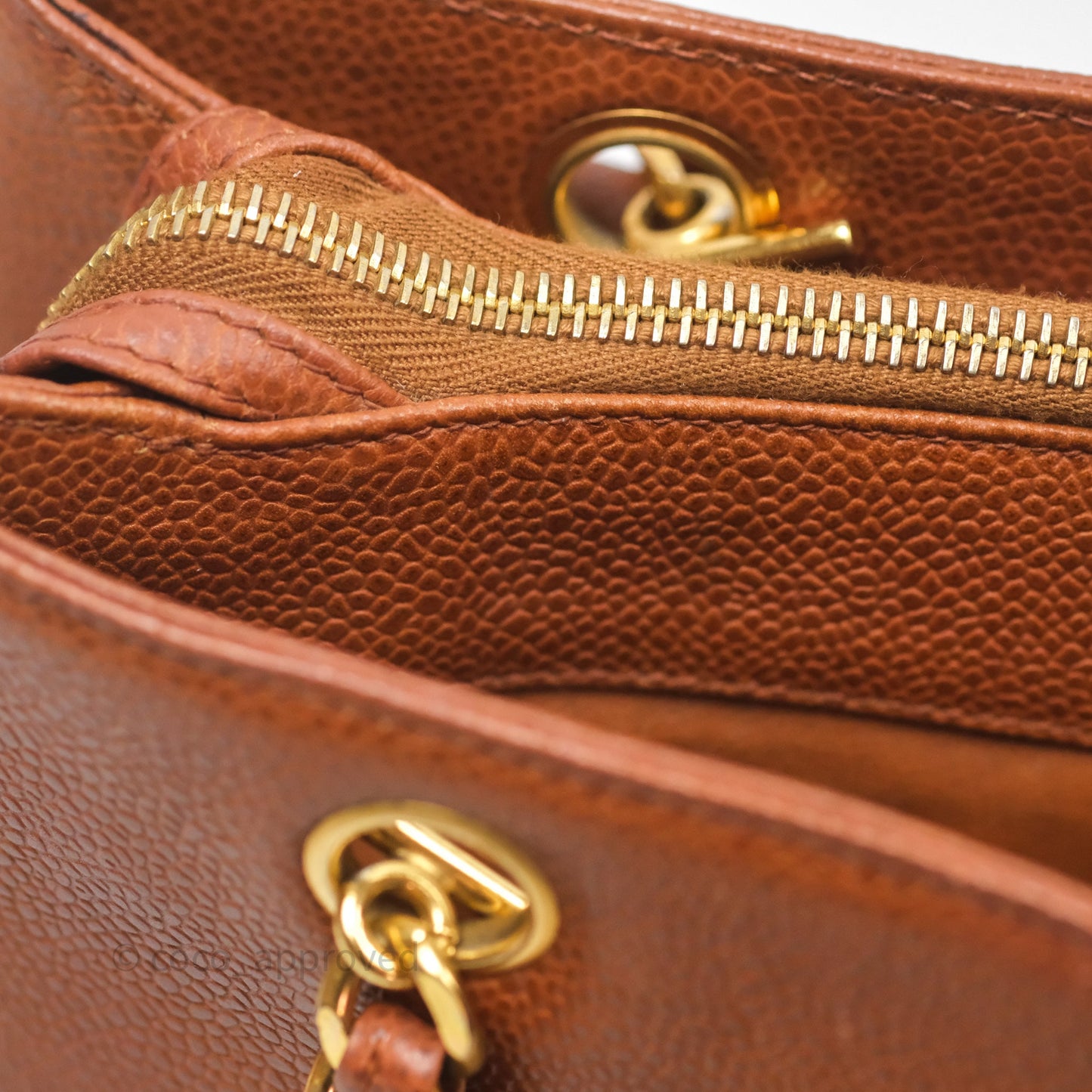 Chanel Vintage Tote Caramel Caviar 24K Gold Hardware