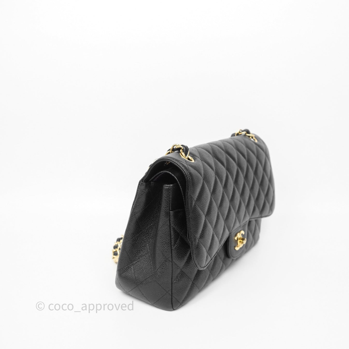 Chanel Jumbo Double Flap Quilted Black Caviar Gold Hardware⁣⁣