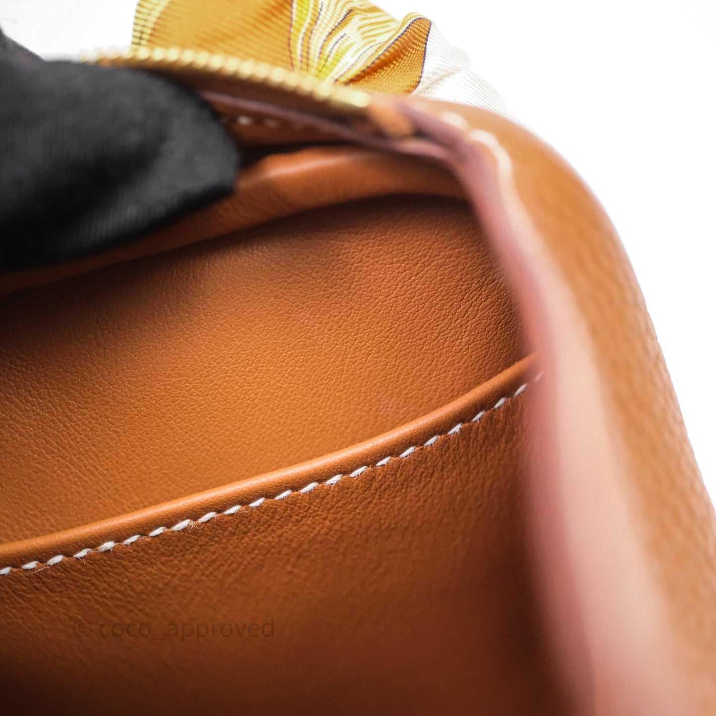 Hermès Mini Lindy 20 Gold Clemence Gold Hardware