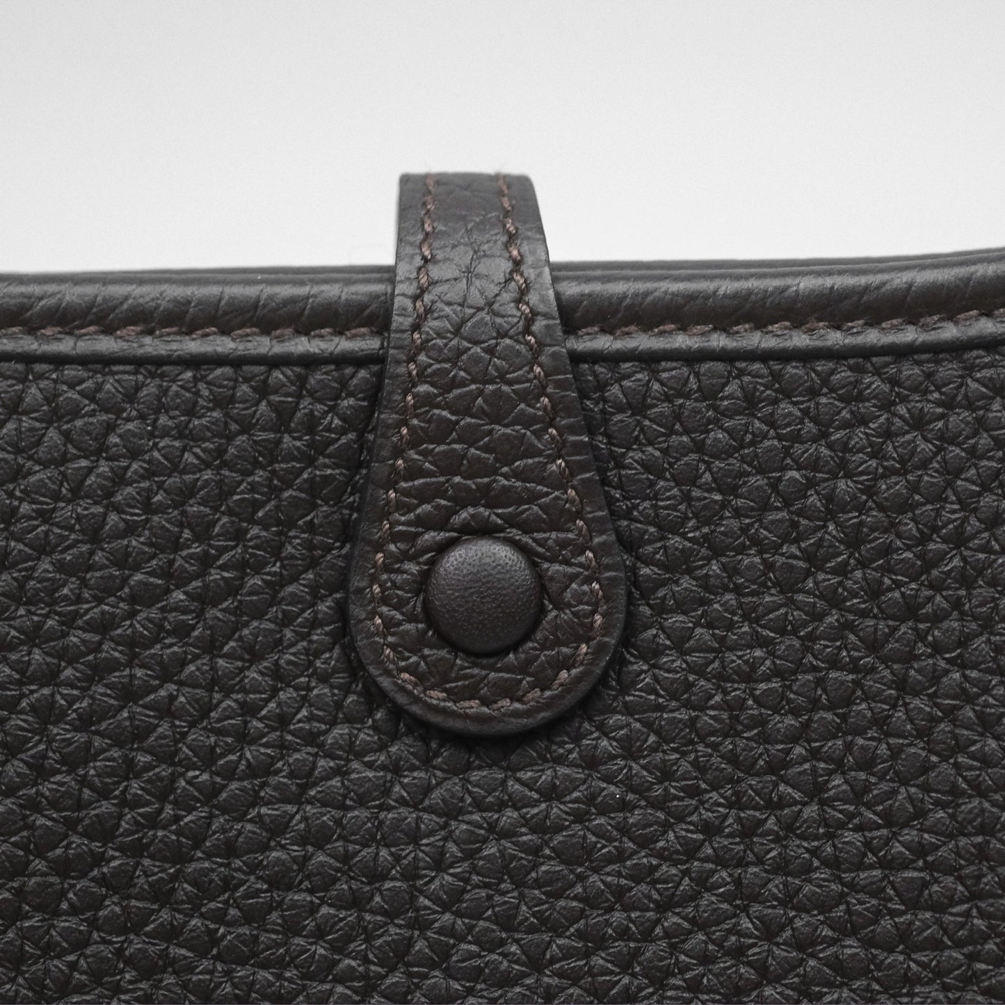 Hermès Mini Evelyne 16 Ebene 46 Clemence Gold Hardware