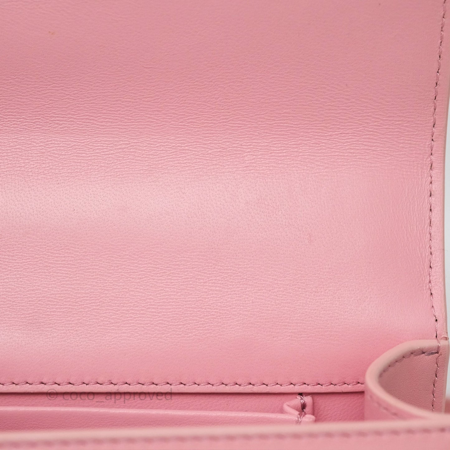 Dior 30 Montaigne East-West Chain Bag Pink