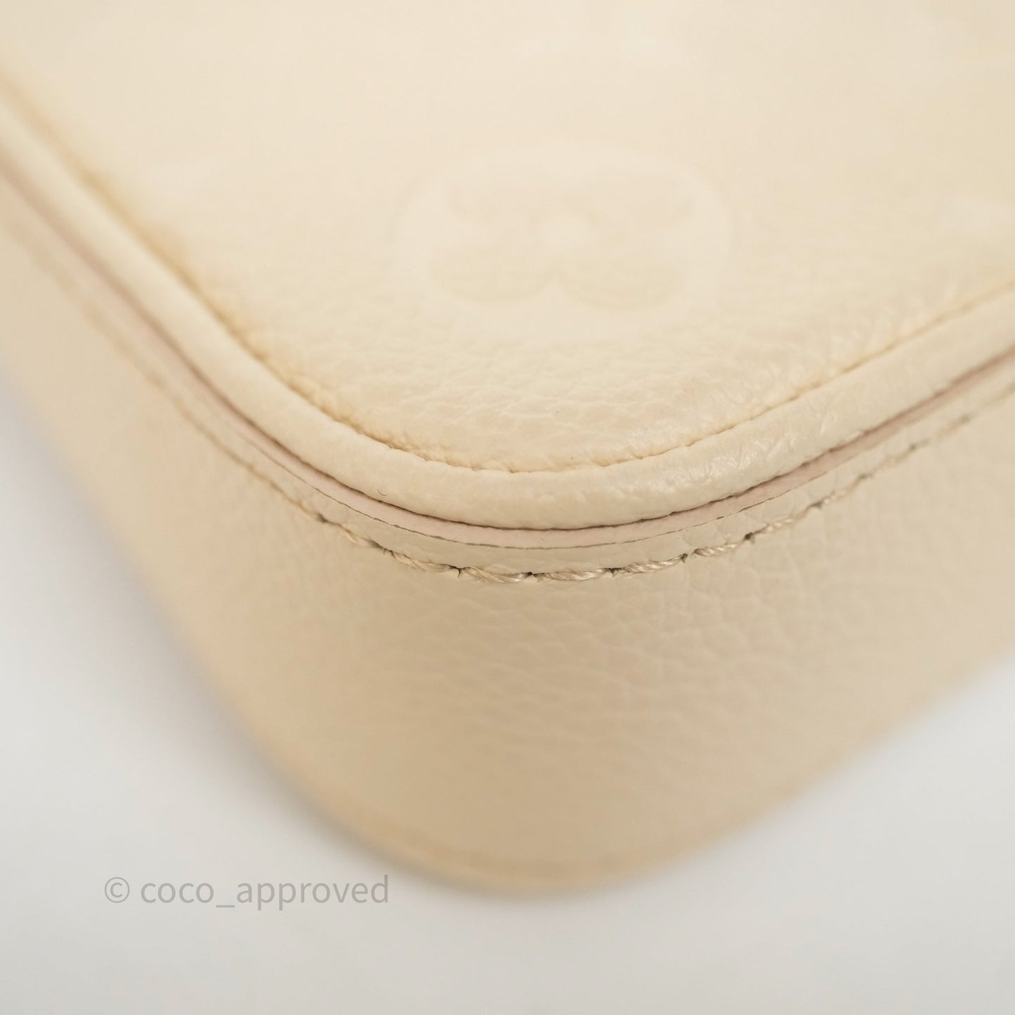 Louis Vuitton Easy Pouch On Strap Crème Monogram Empreinte Leather