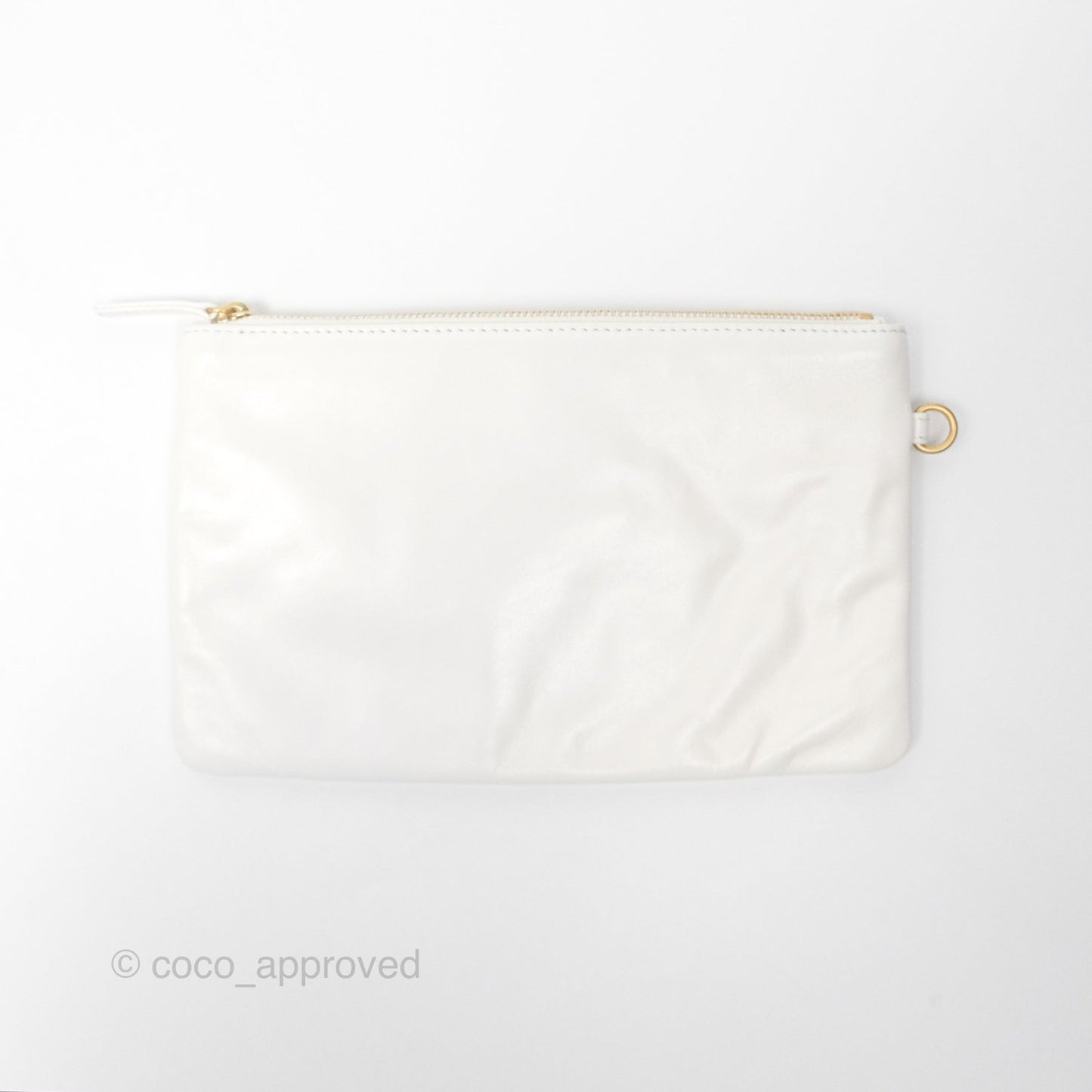 Chanel 22 Medium White Shiny Calfskin Aged Gold Hardware