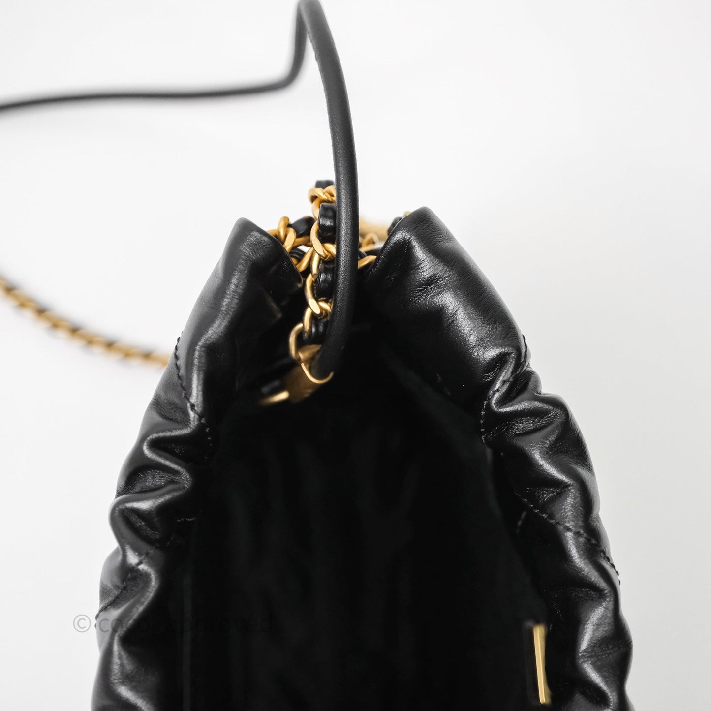 Chanel 22 Mini Bag Black Shiny Crumpled Calfskin Aged Gold Hardware