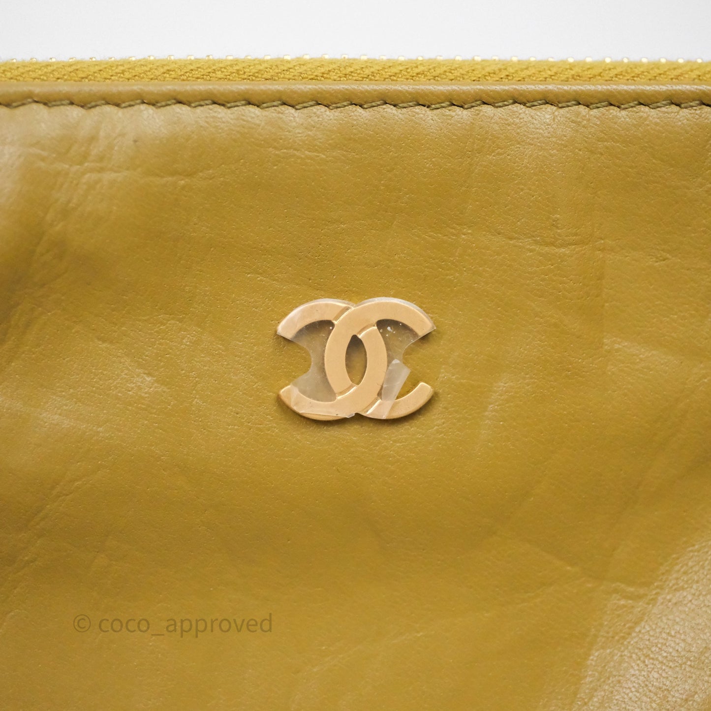 Chanel 22 Bag Medium Crumpled Olive Green Calfskin Aged Gold Hardware