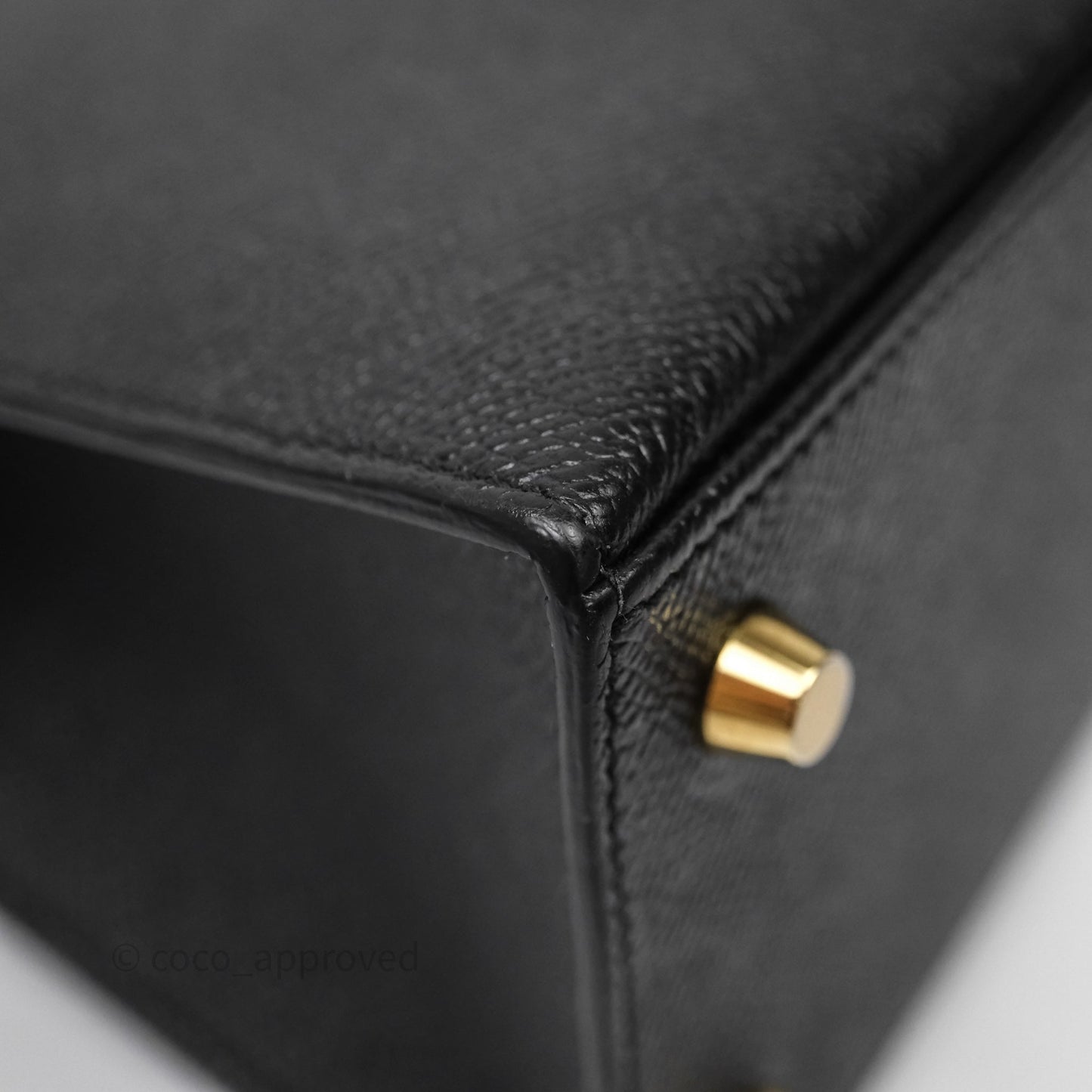 Hermès Kelly 25 Black Noir 89 Epsom Gold Hardware
