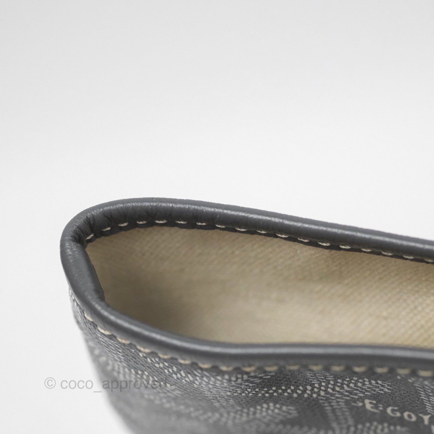 Goyard St Louis Tote PM ⁣⁣⁣⁣⁣⁣⁣⁣⁣⁣⁣⁣⁣⁣⁣⁣⁣⁣⁣⁣Grey Canvas