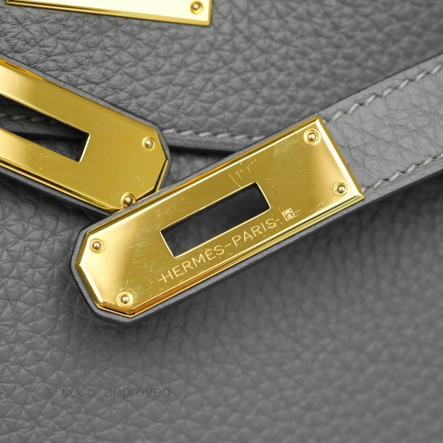 Hermès Kelly 28 Retourne Gris Meyer 0L Clemence Gold Hardware