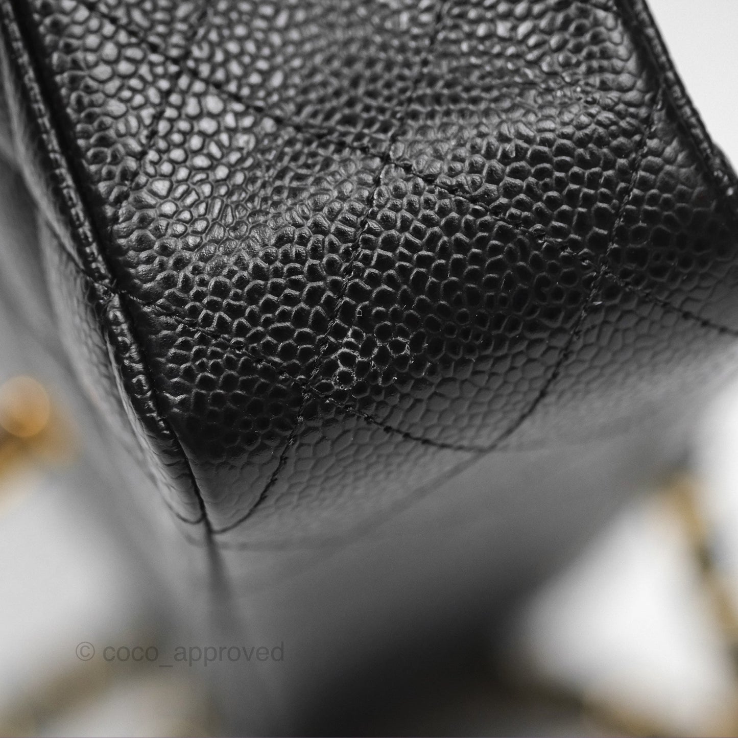 Chanel Classic M/L Medium Flap Quilted Black Caviar Gold Hardware