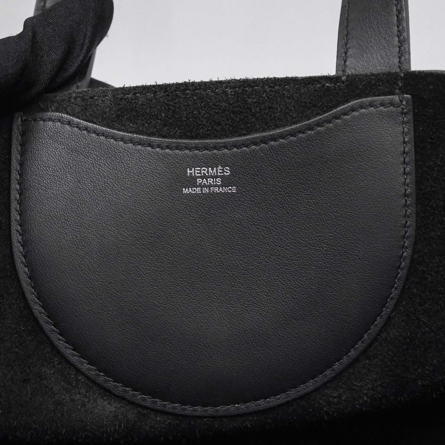 Hermes In-The-Loop 18 Black Noir 89 Clemence Palladium Hardware