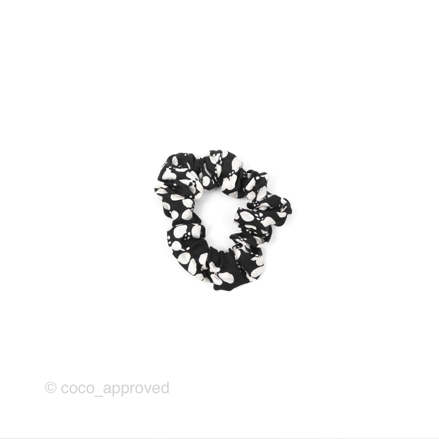 Chanel Floral Print Silk Hair Accessory in Black/ White