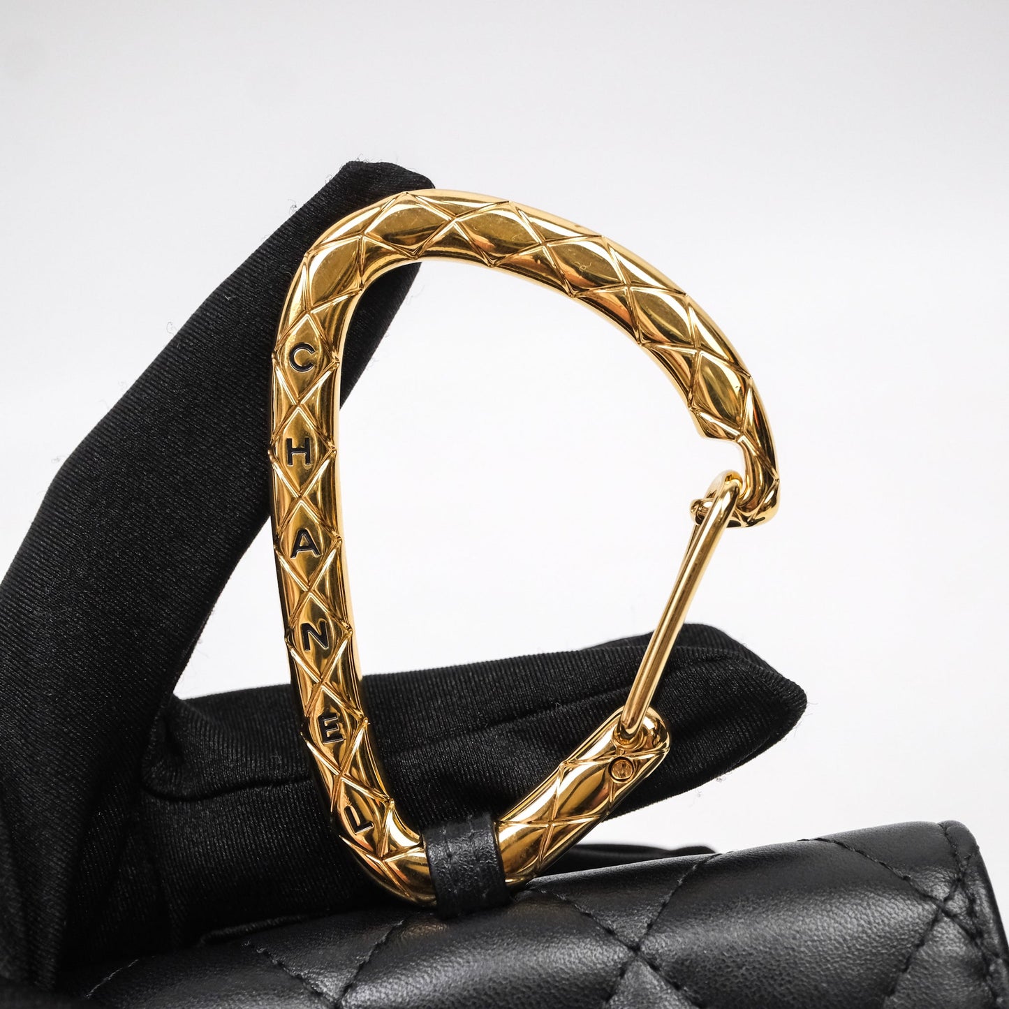 Chanel Jewel Hook Card Holder Black Lambskin Aged Gold Hardware