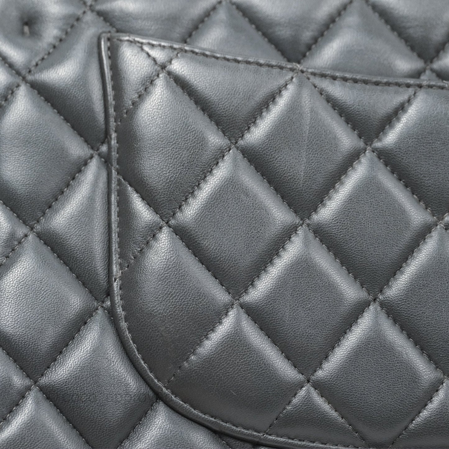 Chanel Jumbo Double Flap Dark Grey Lambskin Brushed Gold Hardware⁣⁣