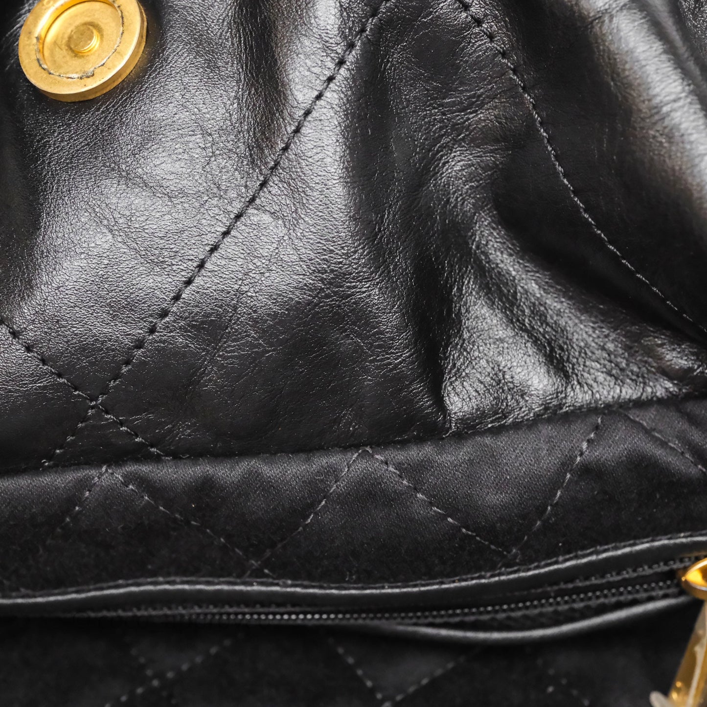 Chanel 22 Bag Medium Black Calfskin Aged Gold Hardware