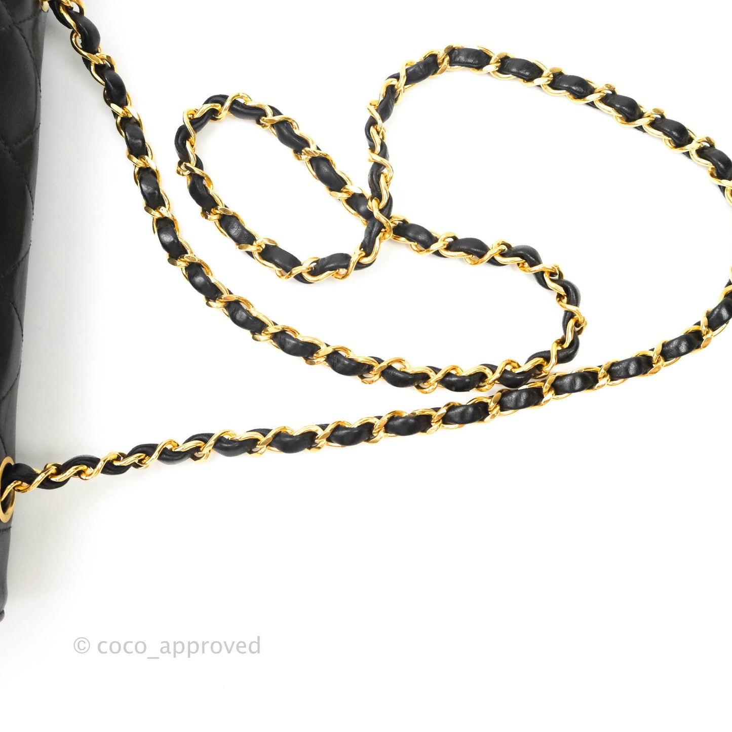 Chanel Black Quilted Lambskin Medium Vintage Classic Diana Flap Bag
