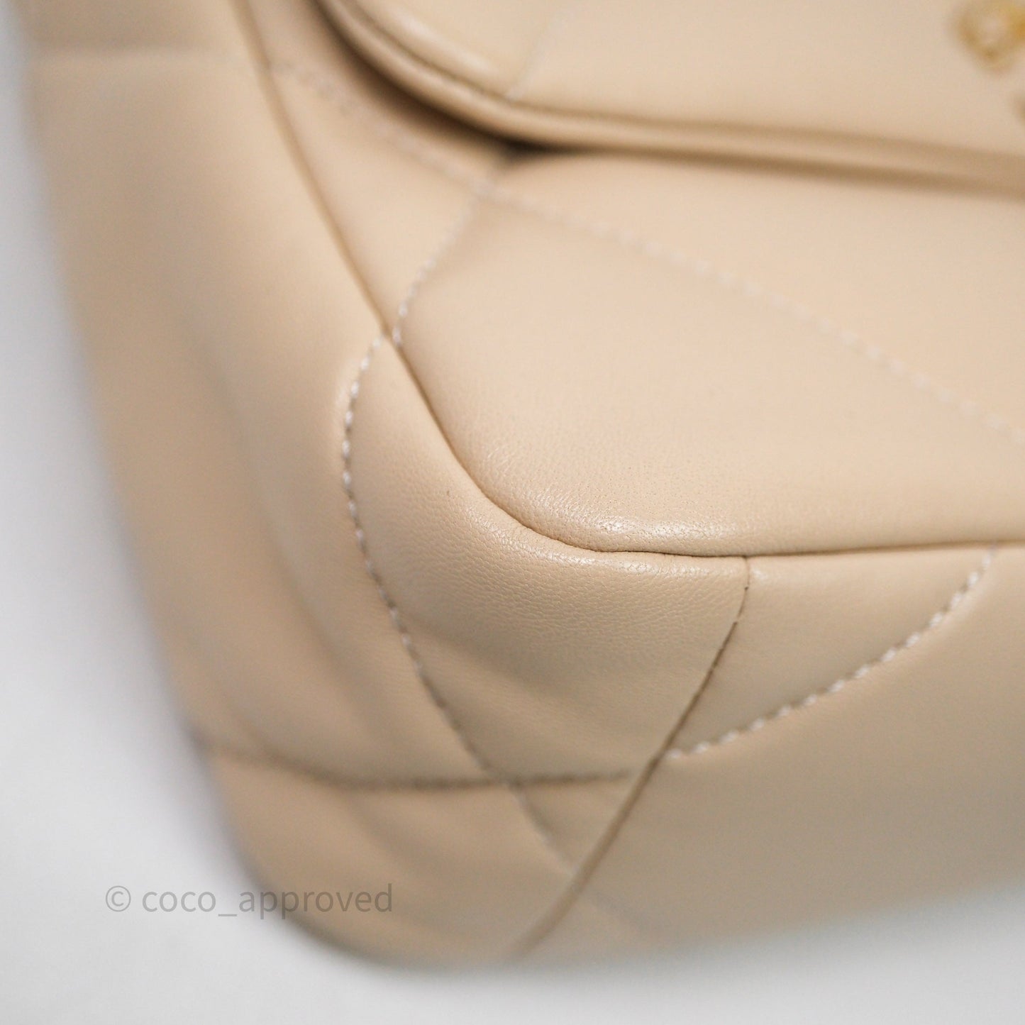 Chanel 19 Small Beige Lambskin Mixed Hardware