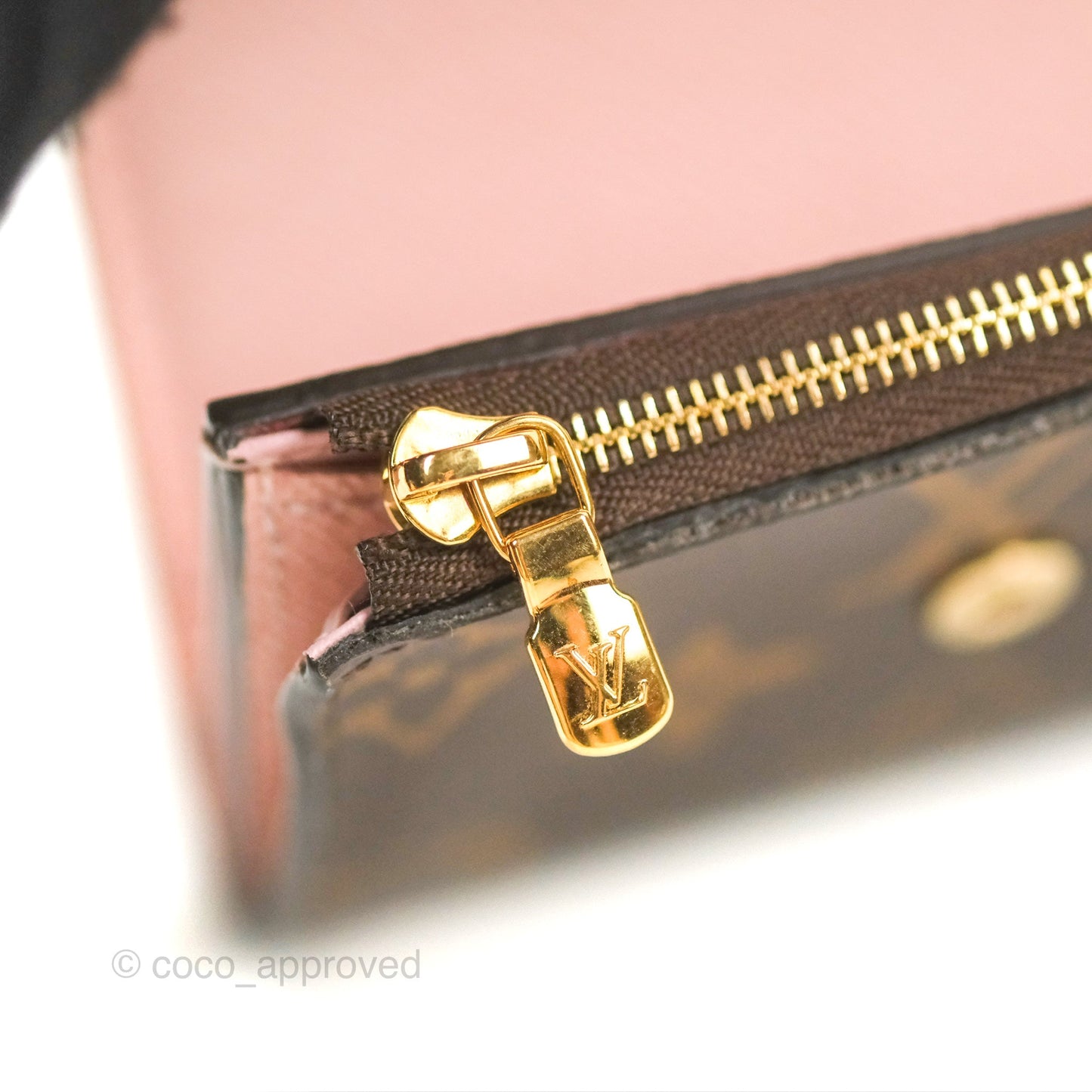Louis Vuitton Zoé Wallet Rose Monogram Canvas