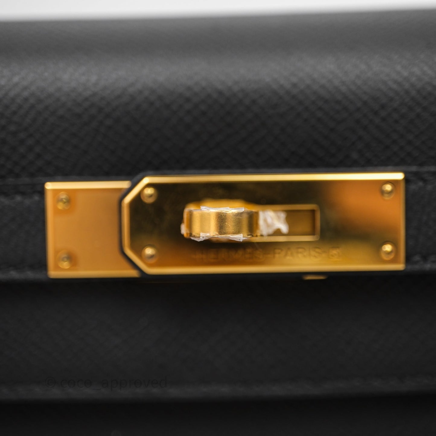 Hermès Kelly 28 Black Epsom Gold Hardware