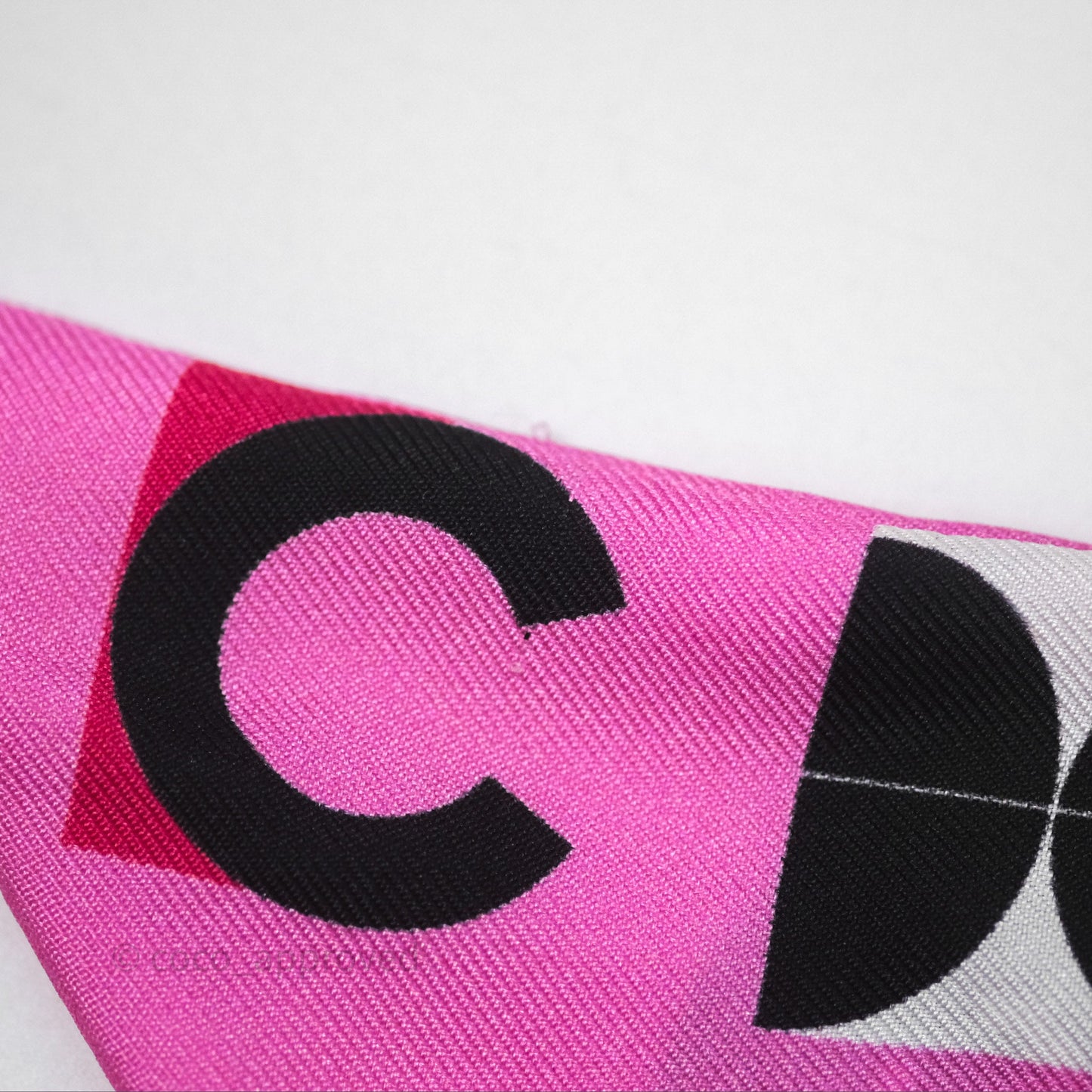 Chanel CC Silk Twilly Pink