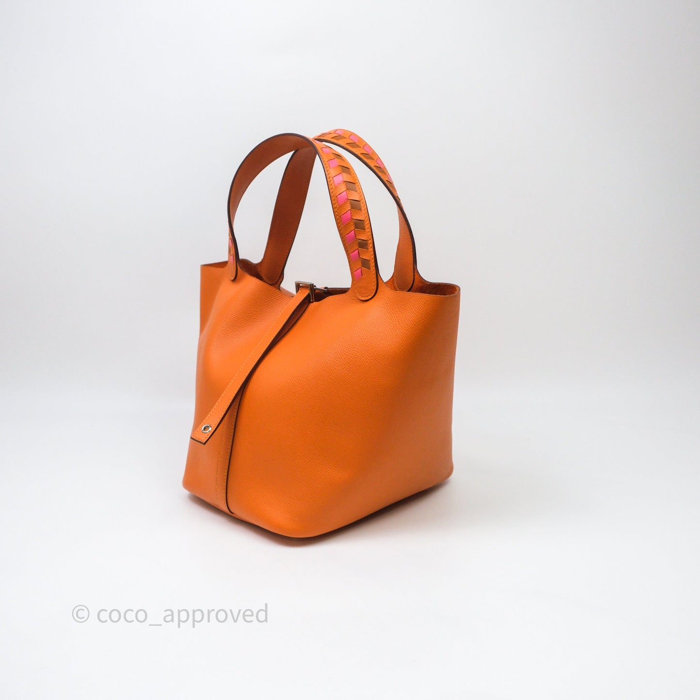 Hermès Tressage De Cuir Picotin Lock 22 Abricot I9/ Rose Azalée 8W/ Gold 37 Epsom Palladium Hardware