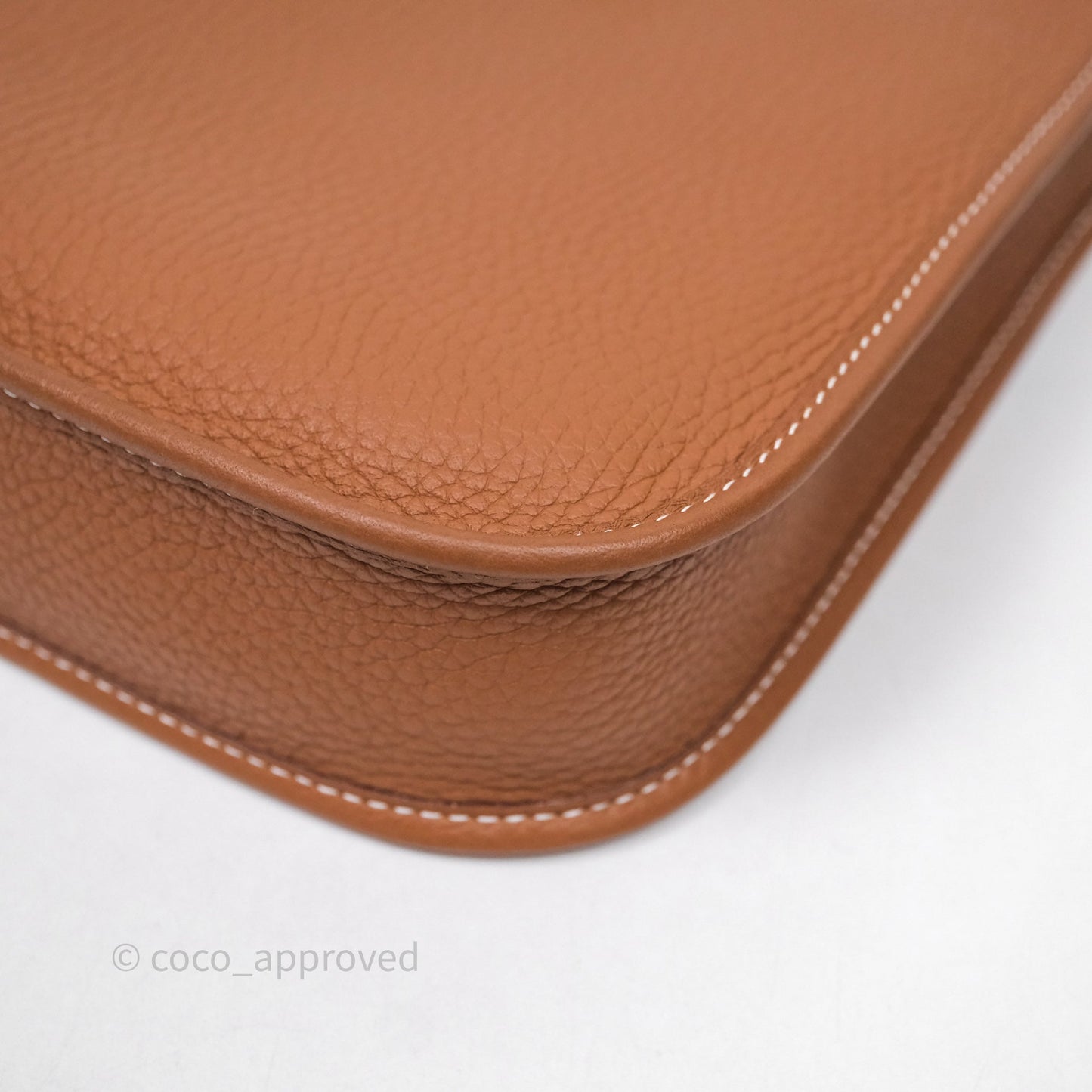Hermès Mini Evelyne 16 Gold 37 Clemence Gold Hardware