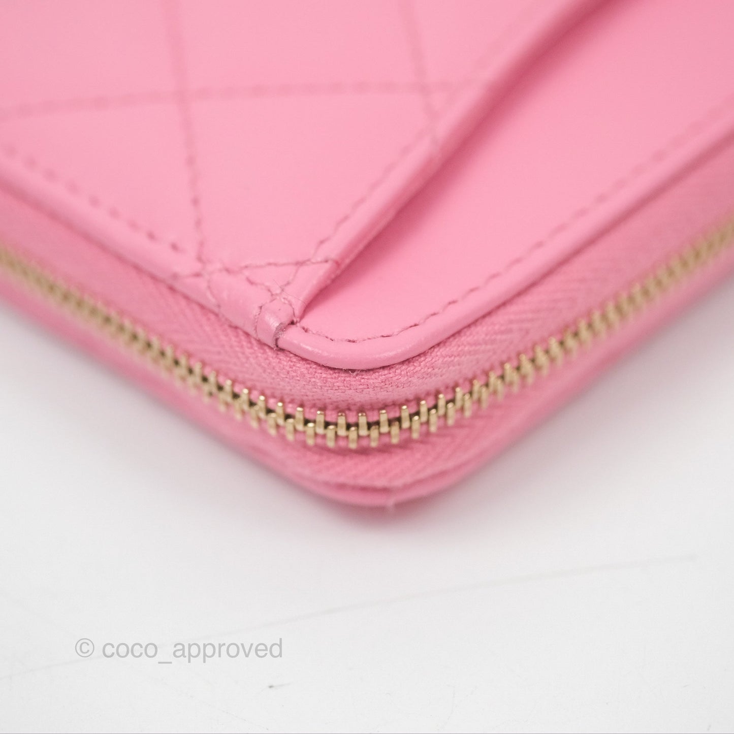 Chanel Quilted Zip Card Holder Pink Lambskin Gold Hardware 23S