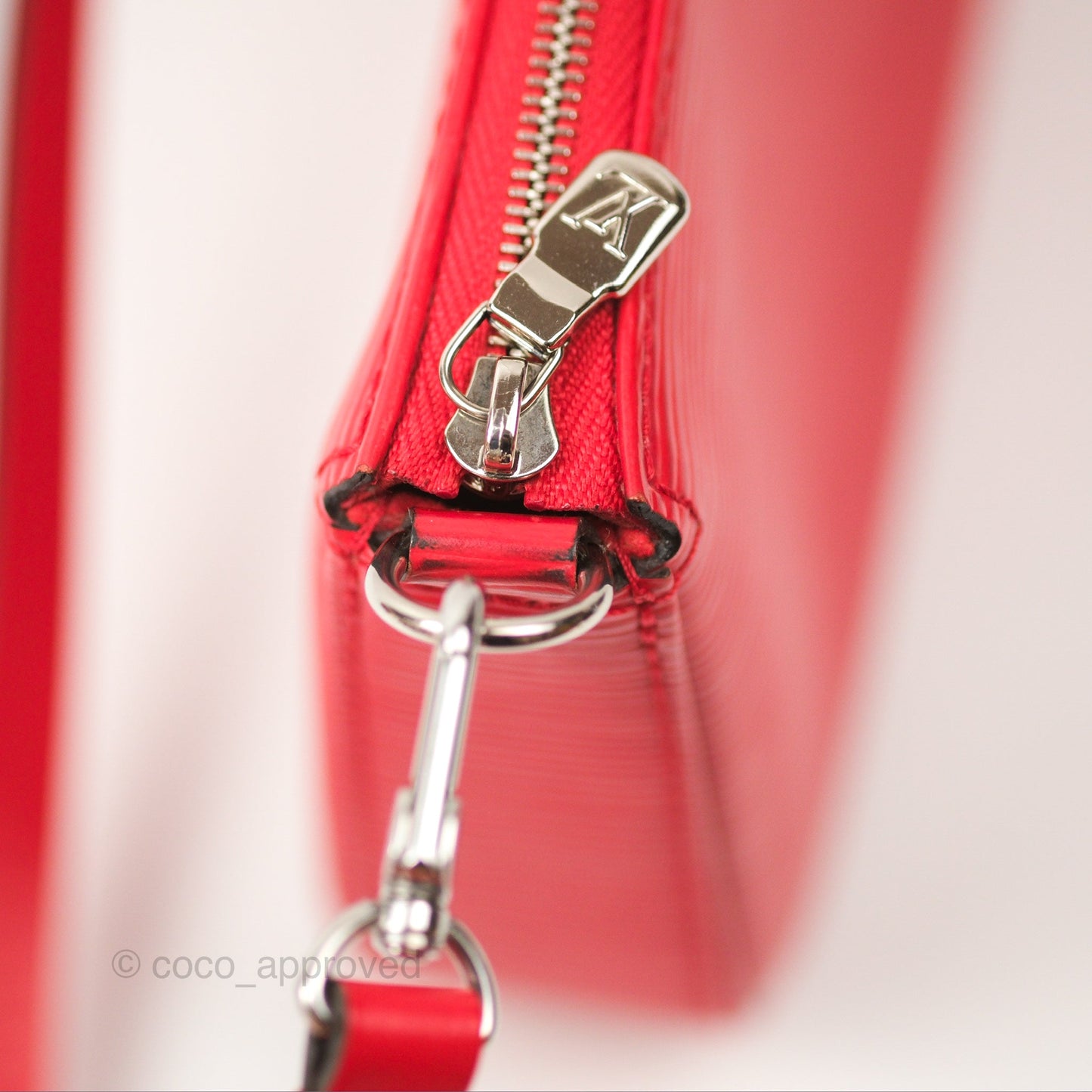 Louis Vuitton Epi Pochette Accessories NM Red