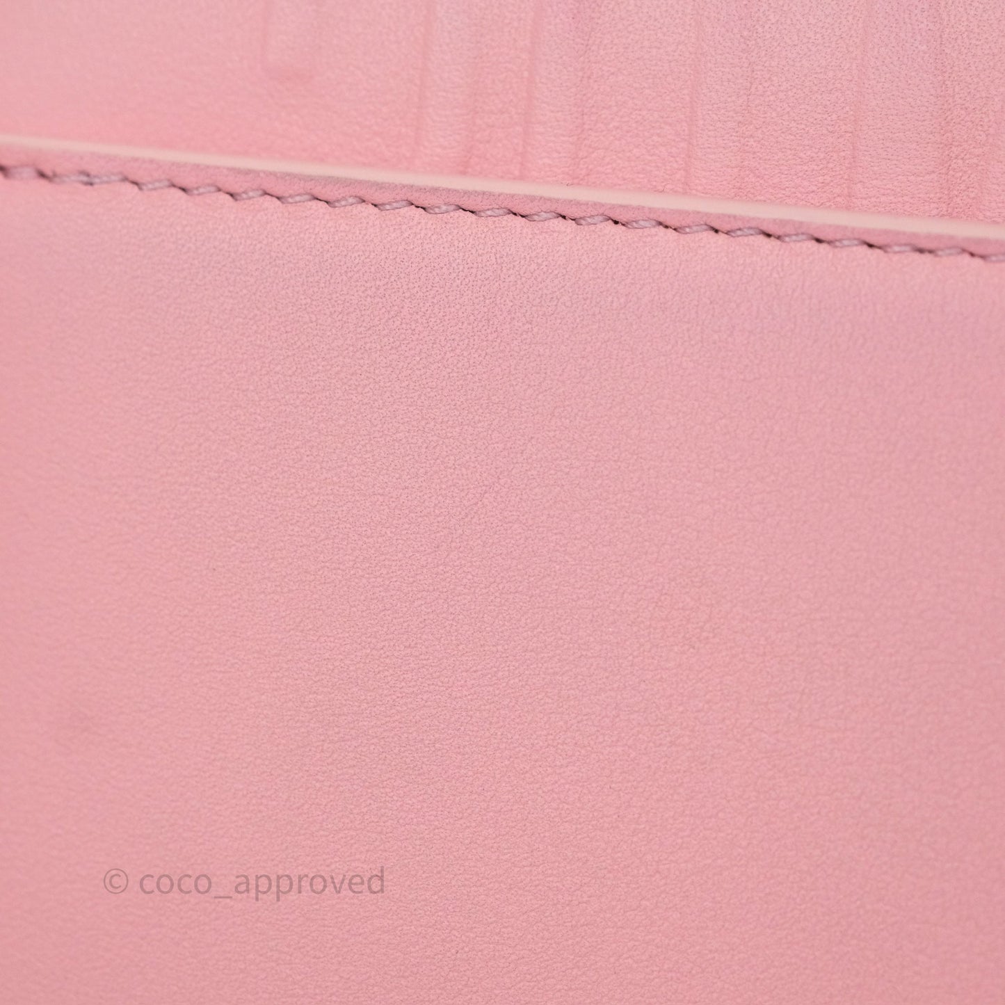 Dior 30 Montaigne East-West Chain Bag Pink