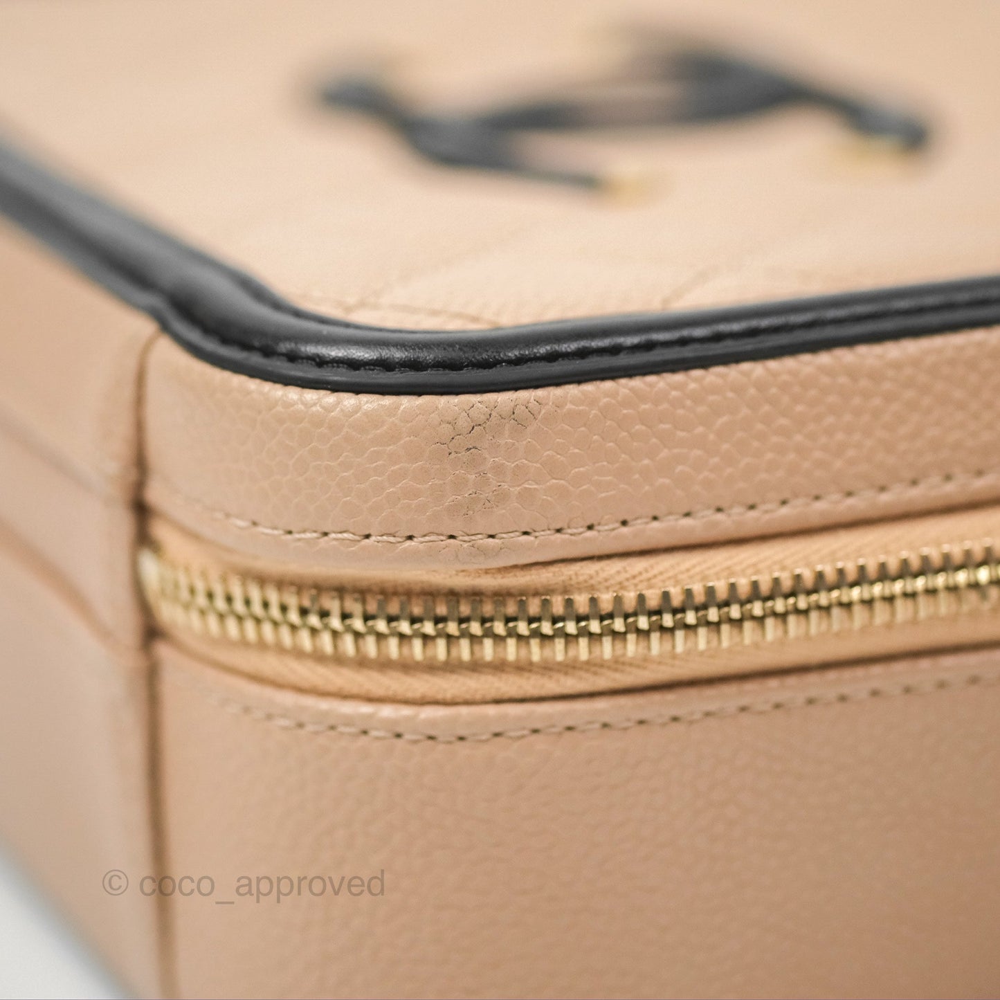 Chanel Quilted Medium CC Filigree Vanity Case Beige Black Caviar Gold Hardware