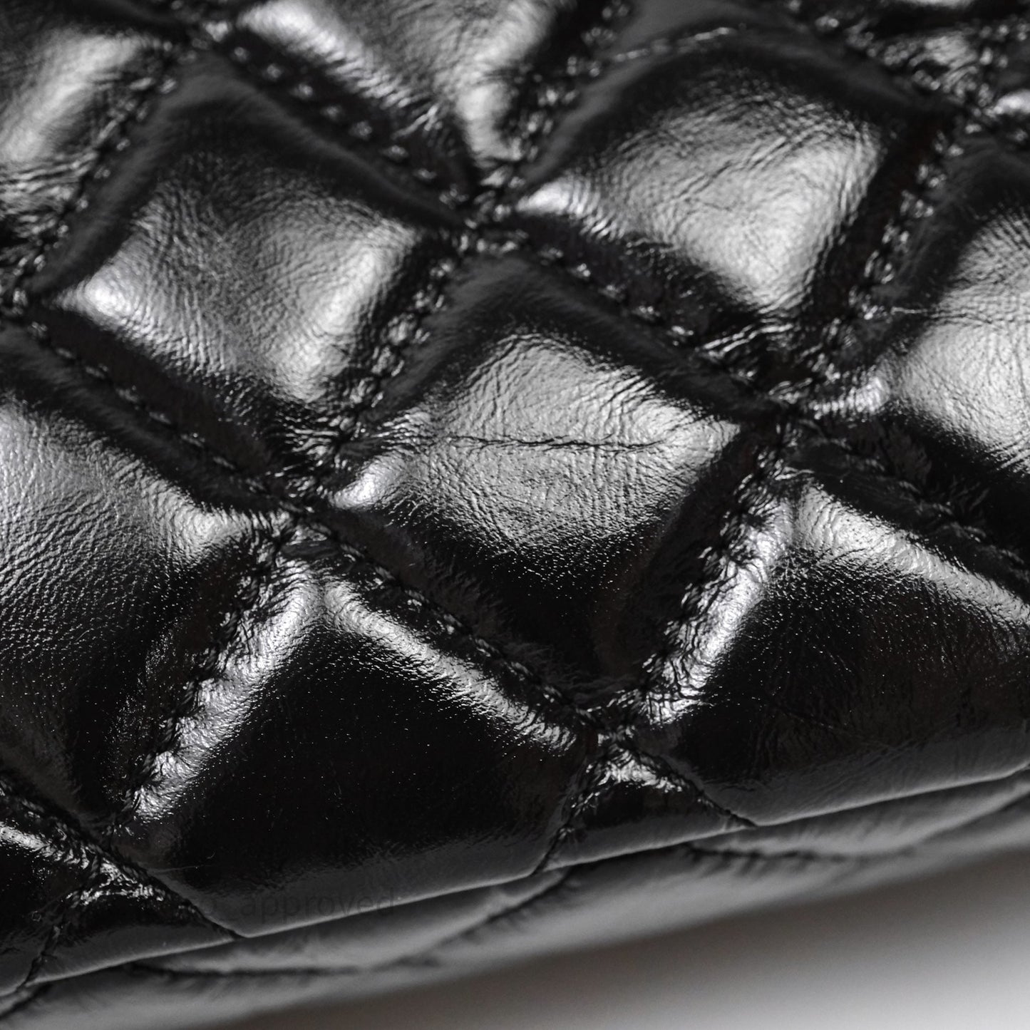Chanel Medium Quilted Wavy CC Hobo Black Shiny Crumpled Calfskin Aged Gold Hardware