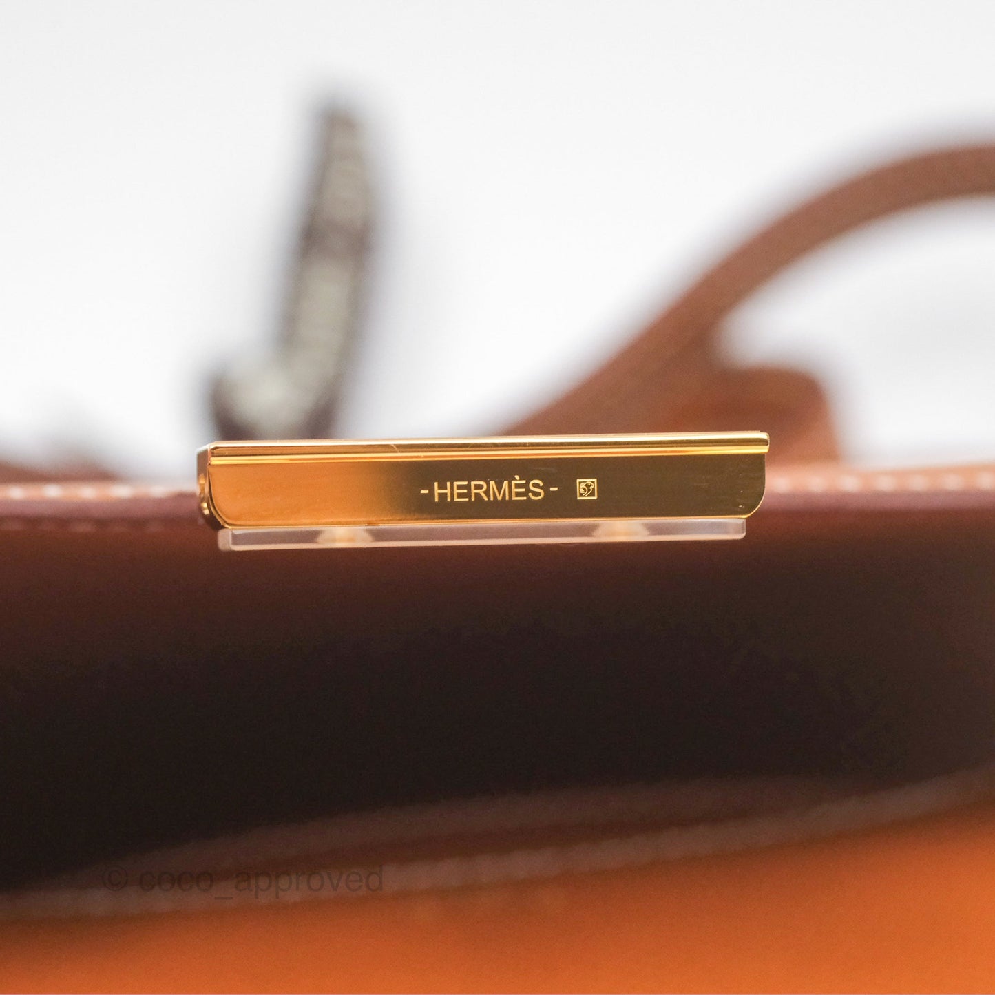 Hermès Constance Mini 18 Gold Epsom Gold Hardware