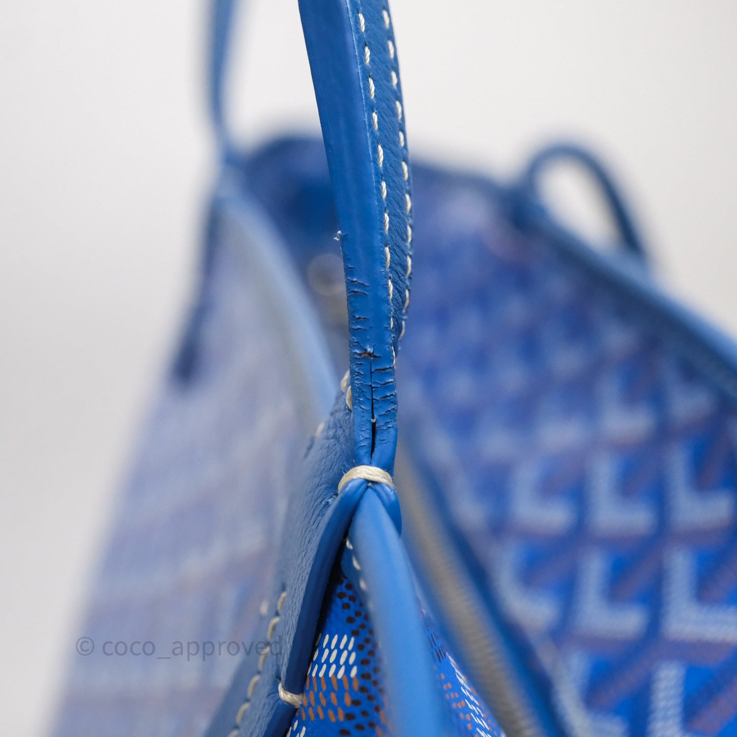 Goyard St Artois Tote MM ⁣⁣⁣⁣⁣⁣⁣⁣⁣⁣⁣⁣⁣⁣⁣⁣⁣⁣⁣⁣Blue Canvas