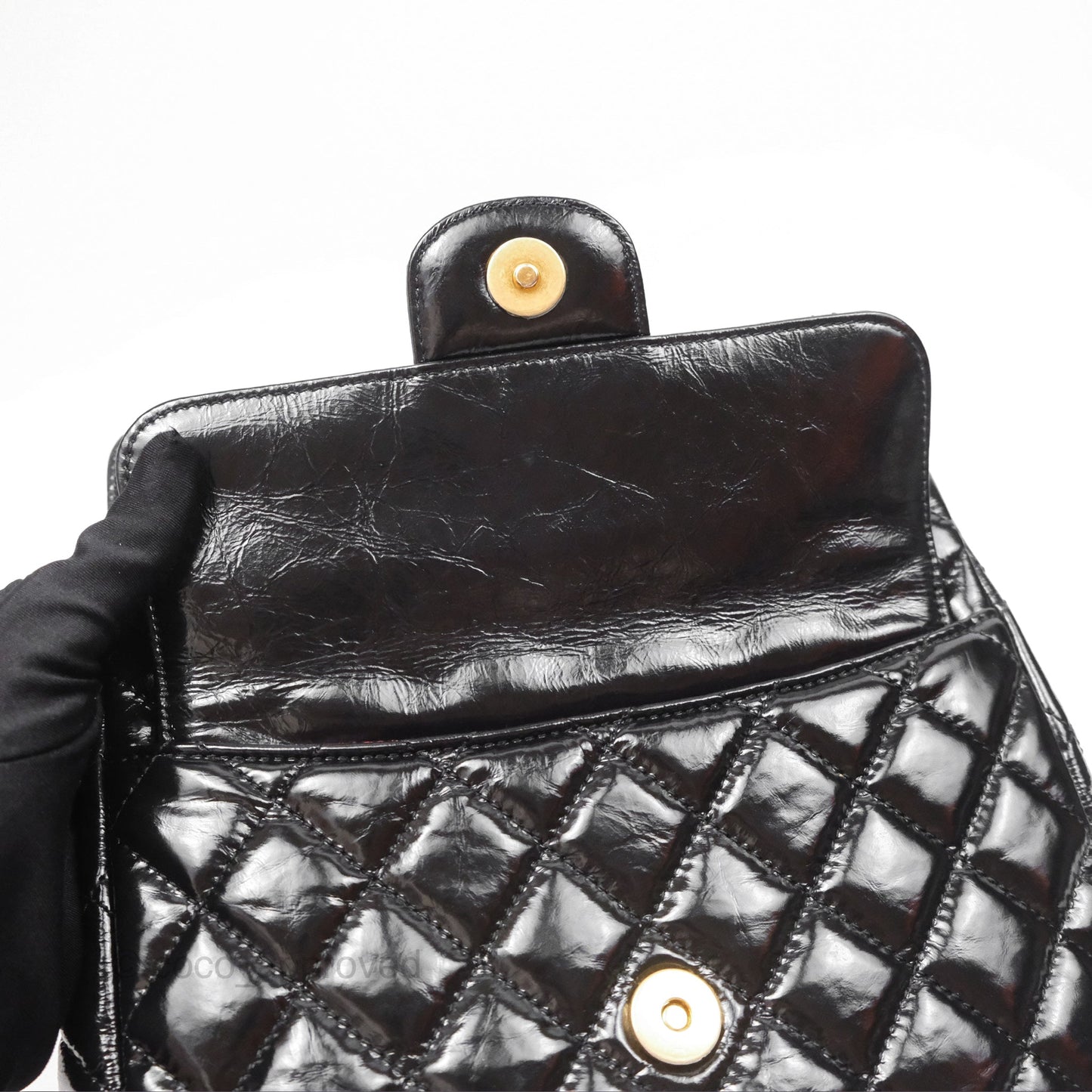 Chanel Medium Quilted Wavy CC Hobo Black Patent Aged Gold Hardware