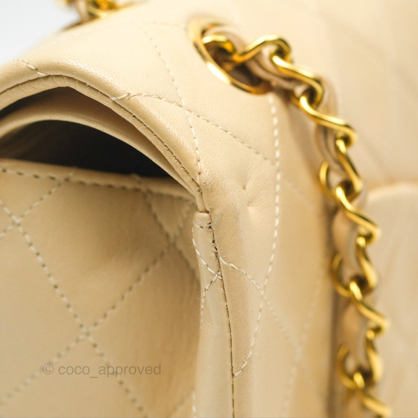 Chanel Vintage Medium Classic Flap Beige Lambskin 24K Gold Hardware
