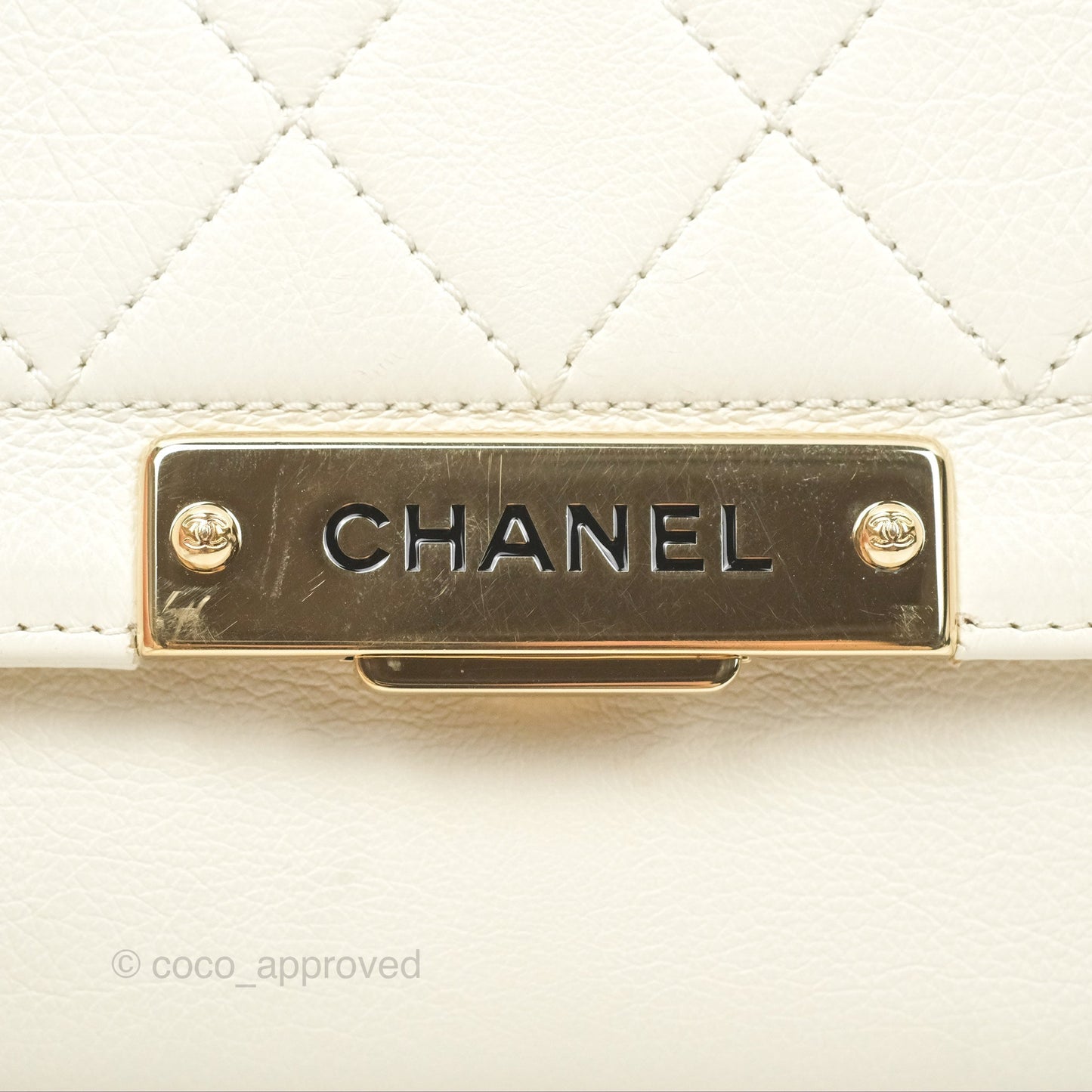 Chanel Quilted Label Click Flap Bag White Grained Calfskin Gold Hardware