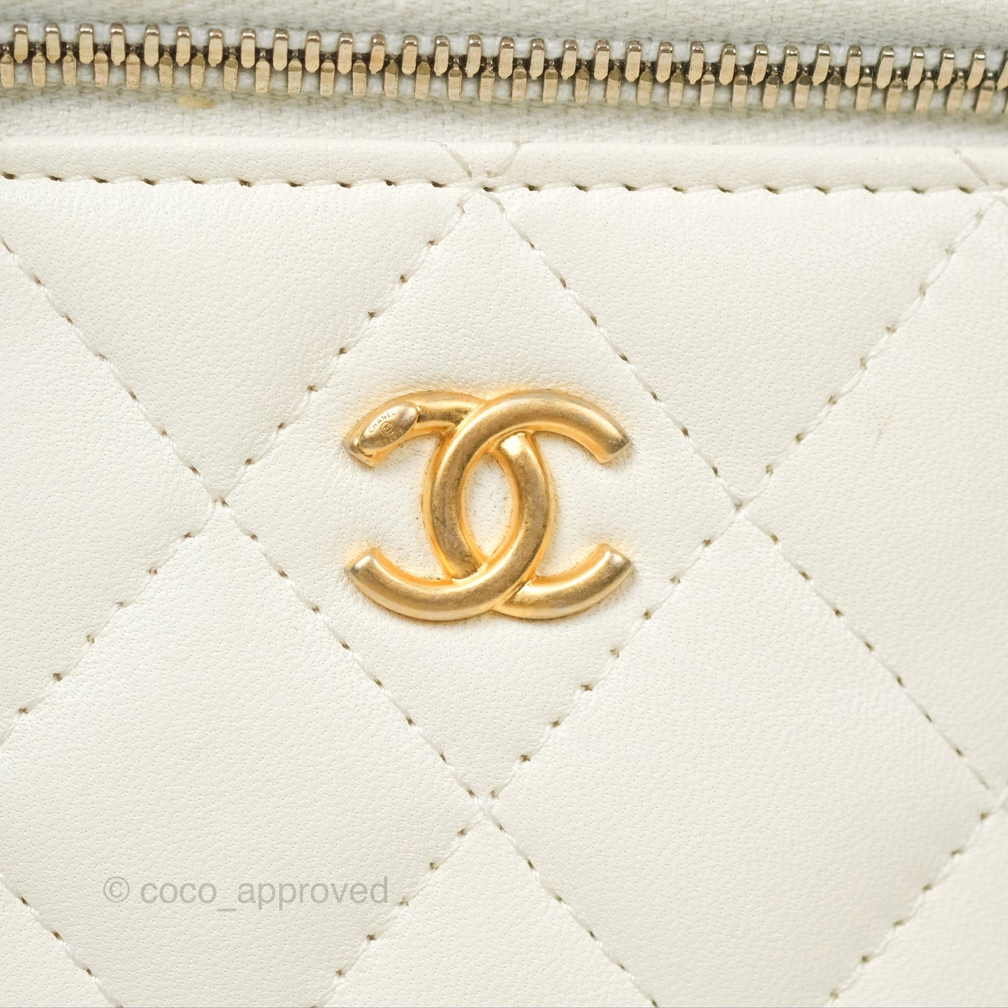 Chanel Mini Pearl Crush Vanity With Chain White Lambskin Gold Hardware
