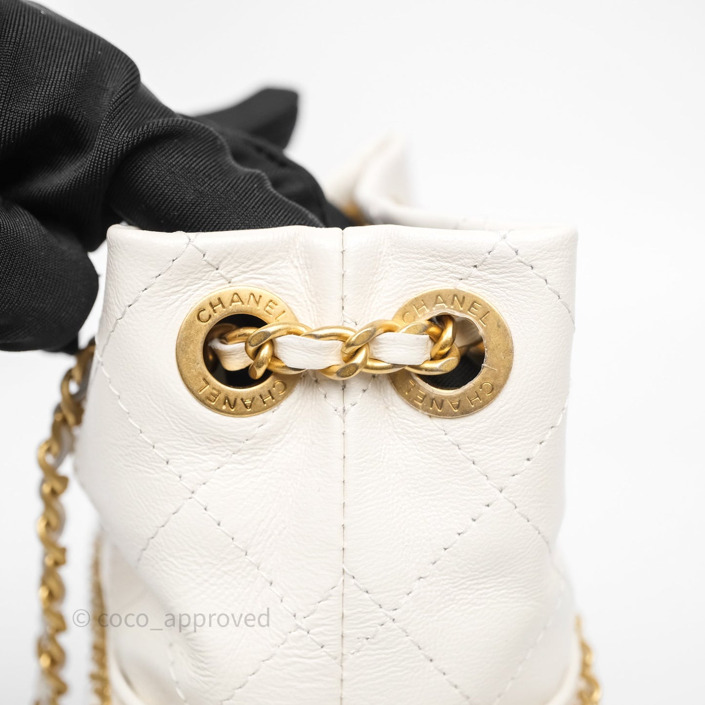Chanel Mini Bucket Bag White Shiny Lambskin Aged Gold Hardware 25C