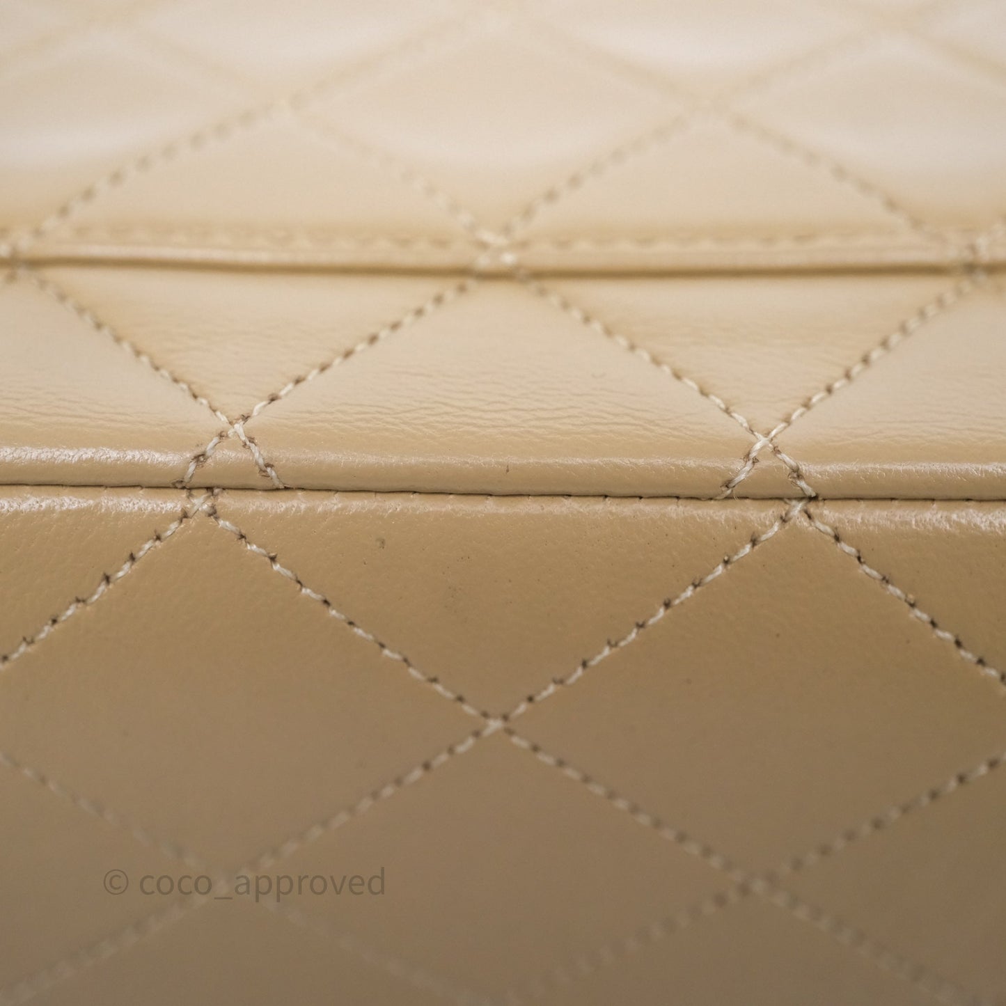 Chanel Vintage Medium Classic Flap Beige Lambskin 24K Gold Hardware