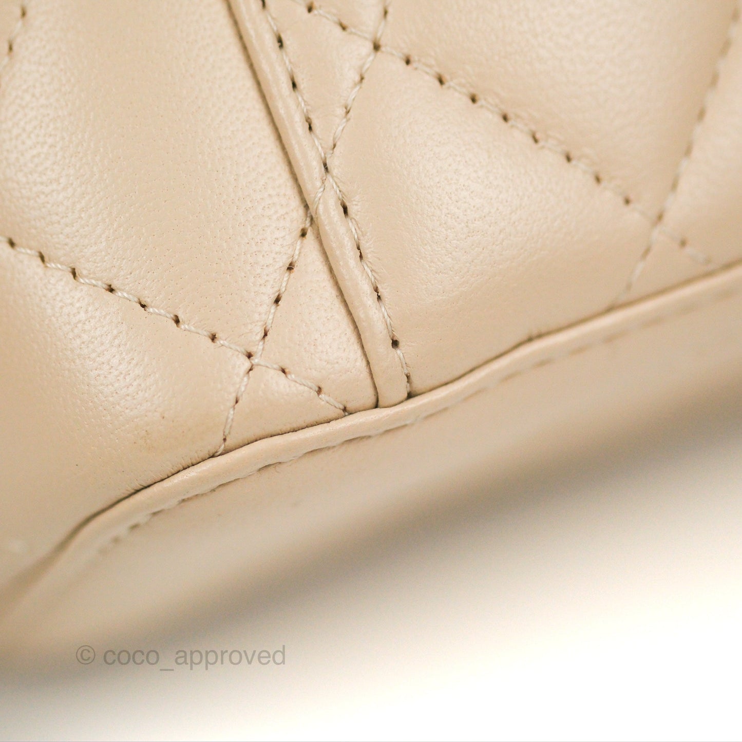 Chanel Vanity Rectangular Top Handle Ecru/Beige Lambskin Gold Hardware 23P