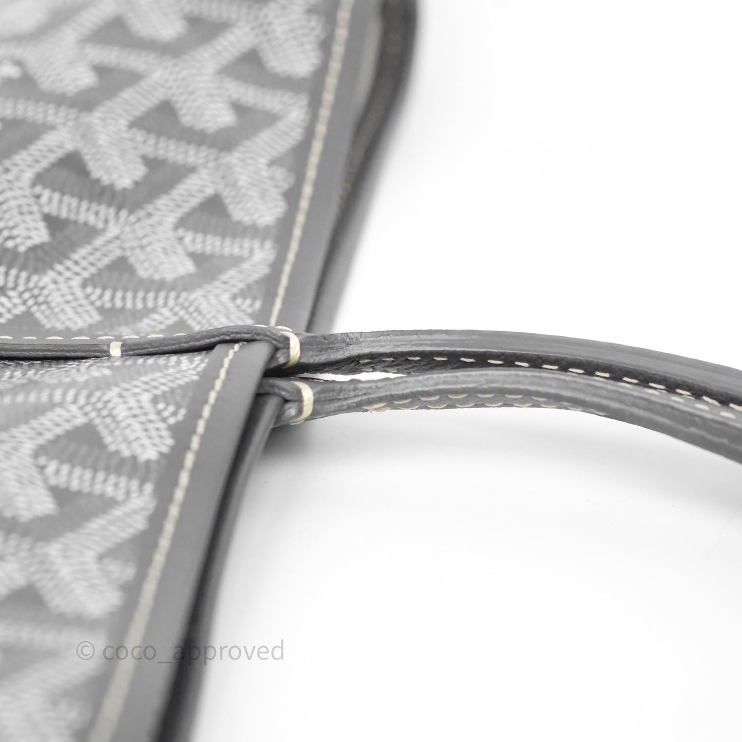 Goyard St Louis Tote PM ⁣⁣⁣⁣⁣⁣⁣⁣⁣⁣⁣⁣⁣⁣⁣⁣⁣⁣⁣⁣Grey