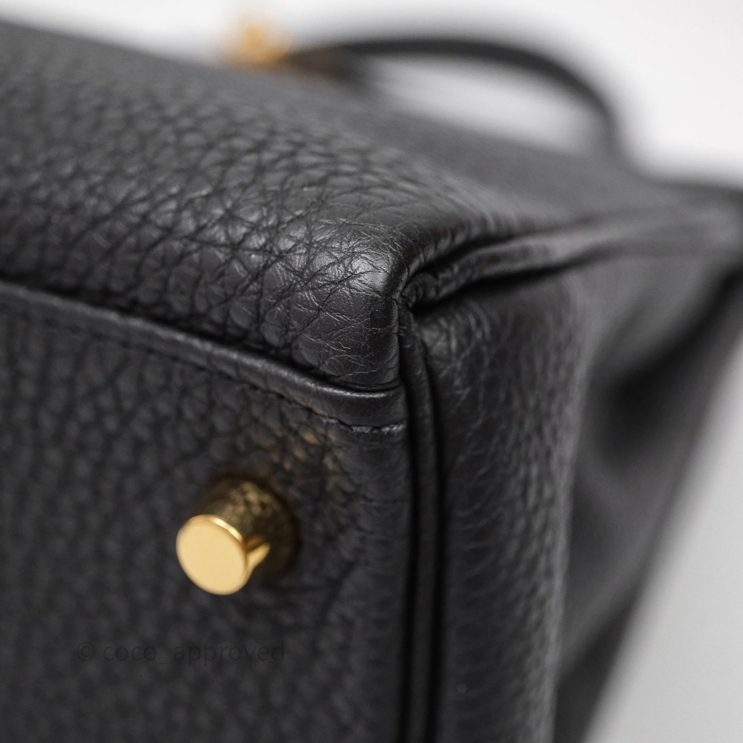Hermès Kelly 28 Noir 89 Togo Gold Hardware